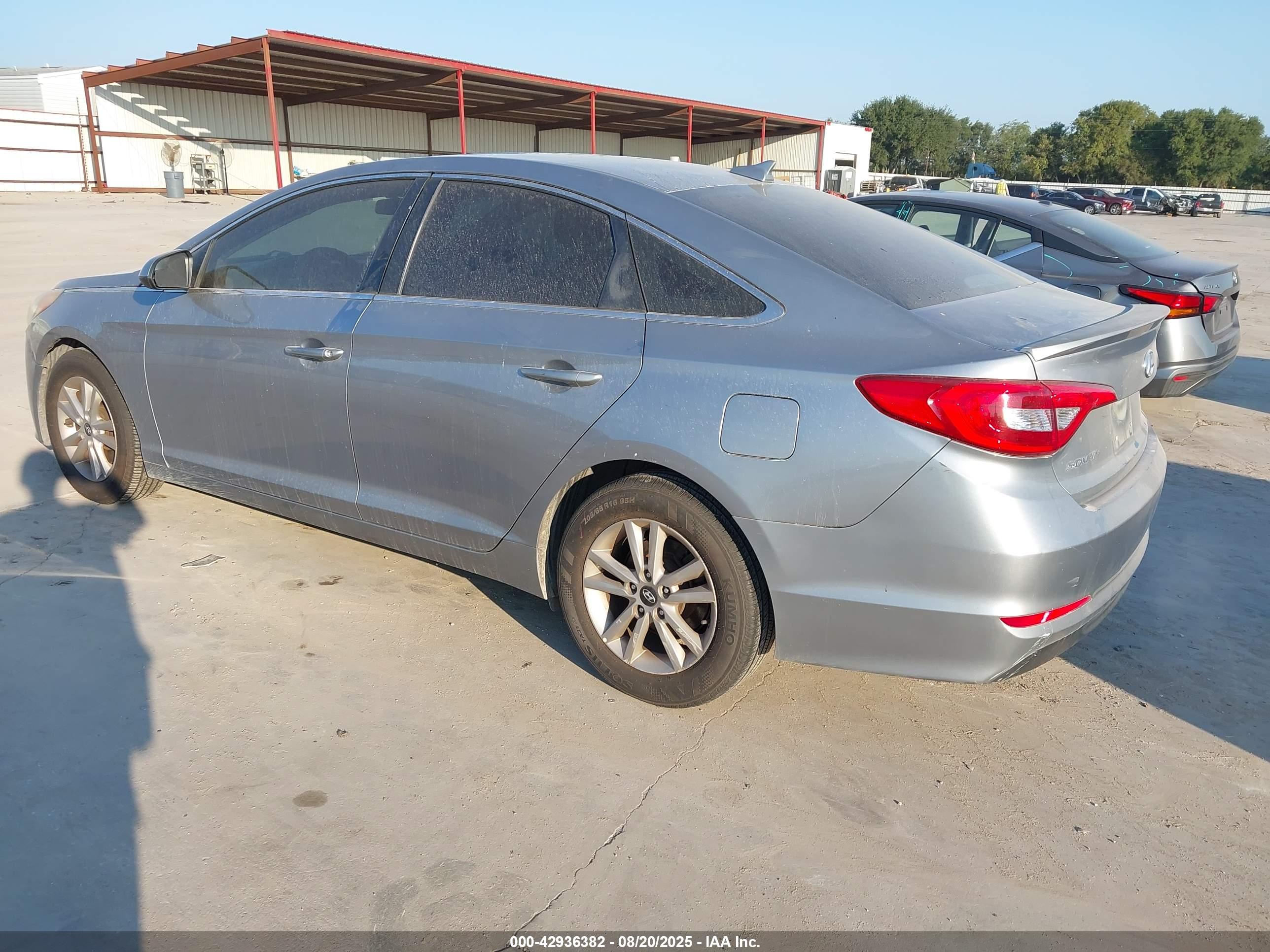 HYUNDAI SONATA image 3