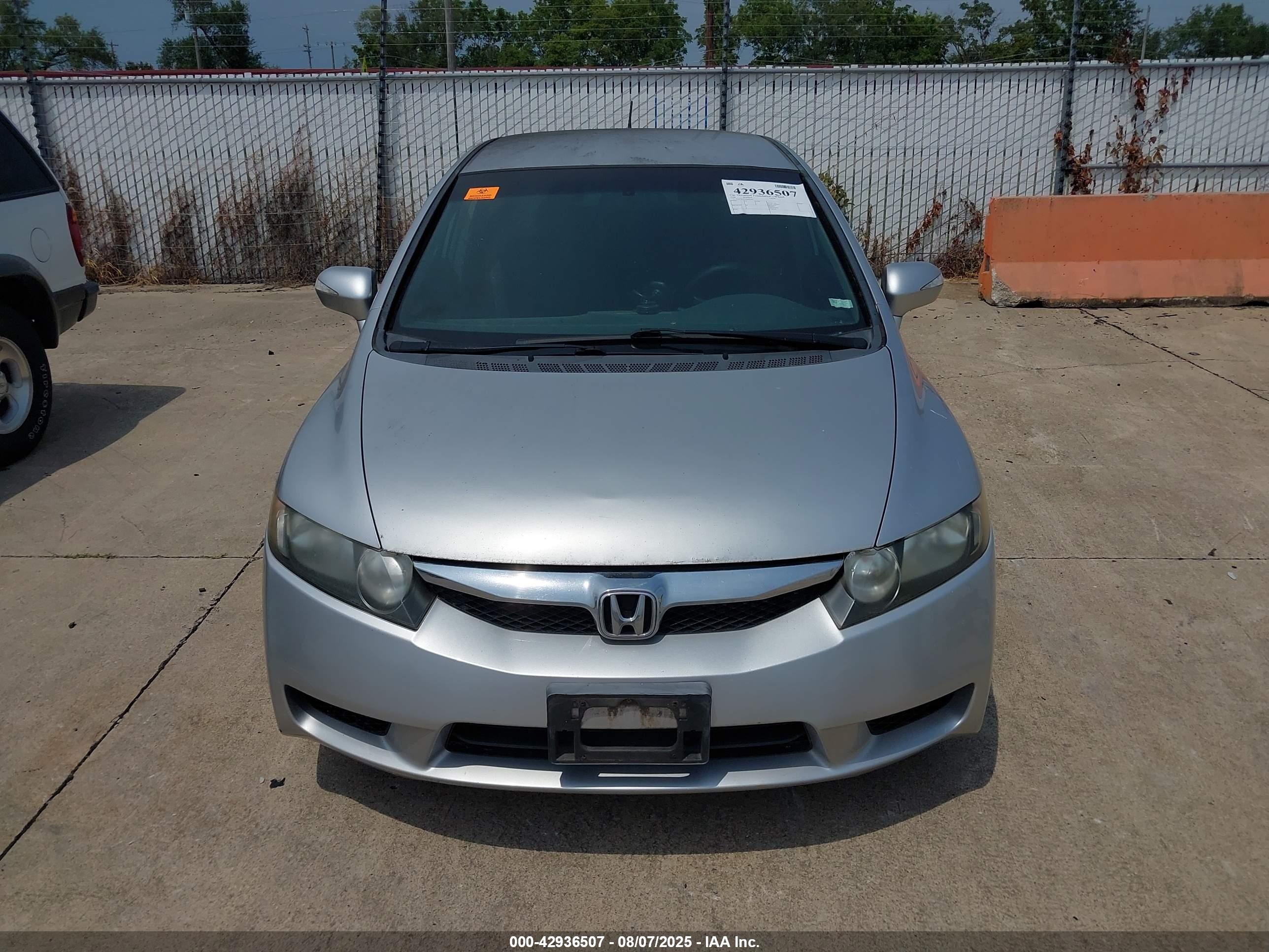 HONDA CIVIC image 6