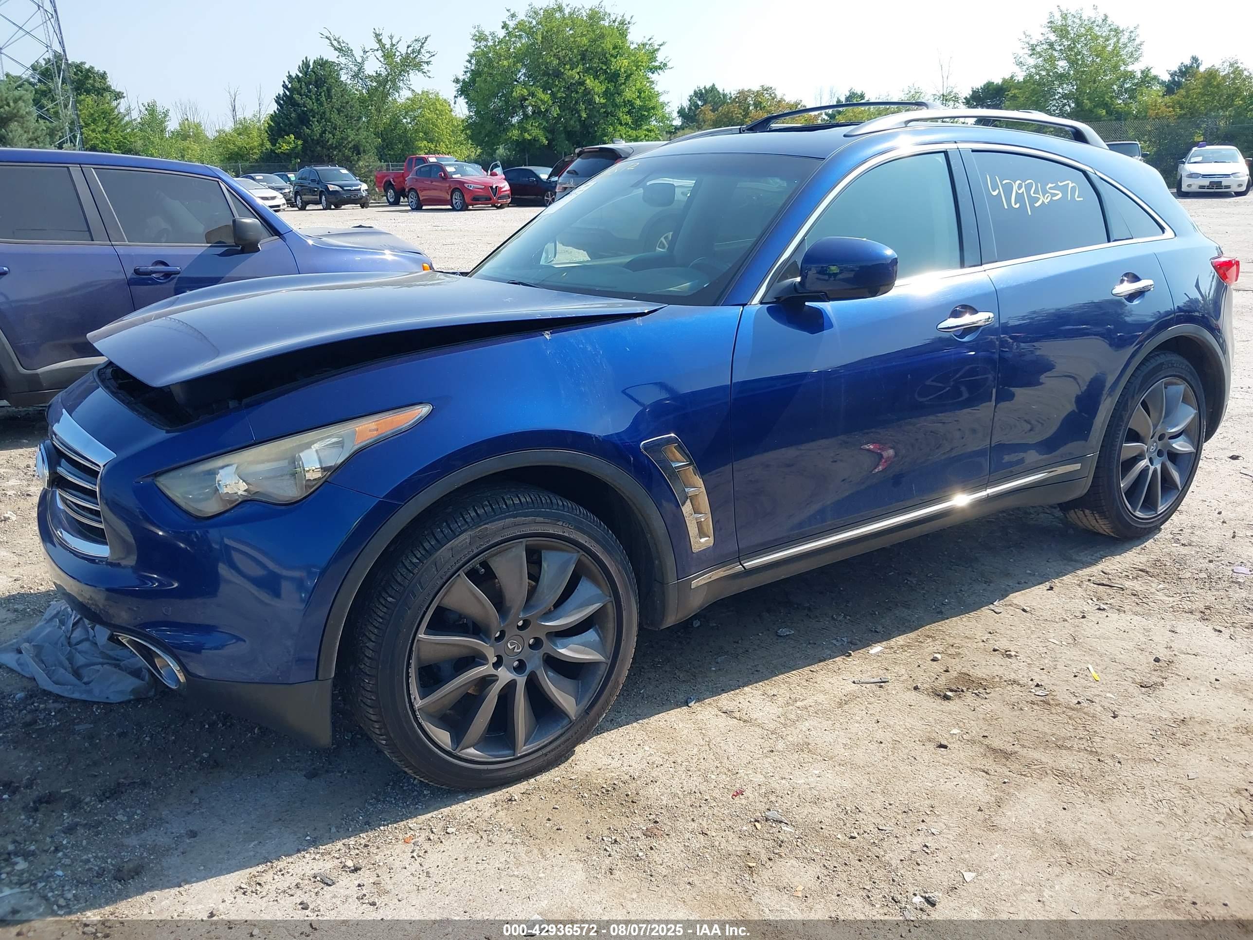 INFINITI FX35 image 2