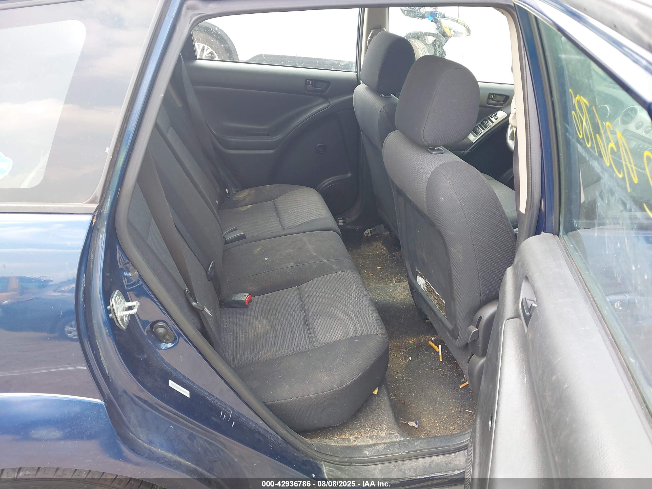 PONTIAC VIBE image 8