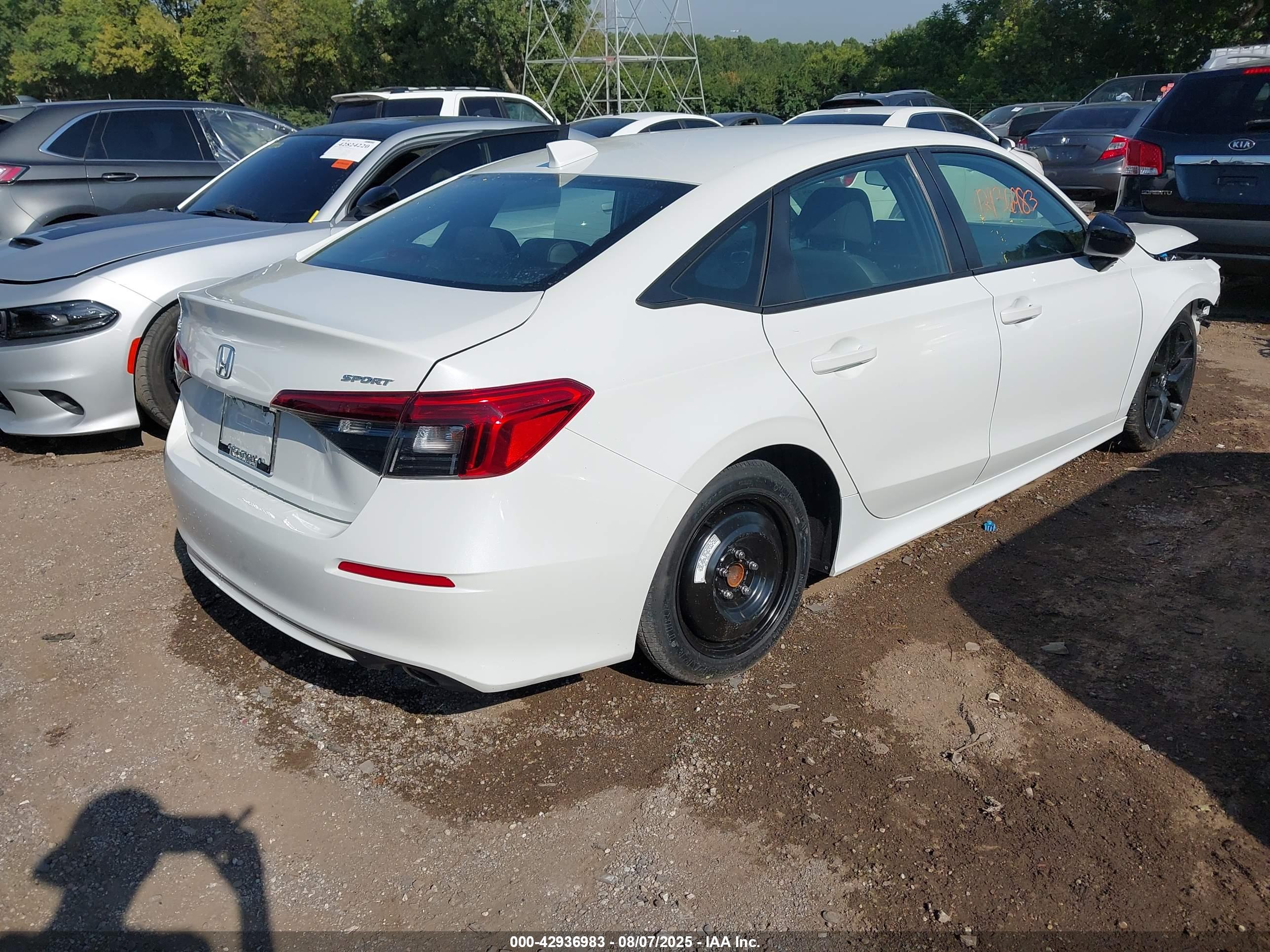 HONDA CIVIC image 4