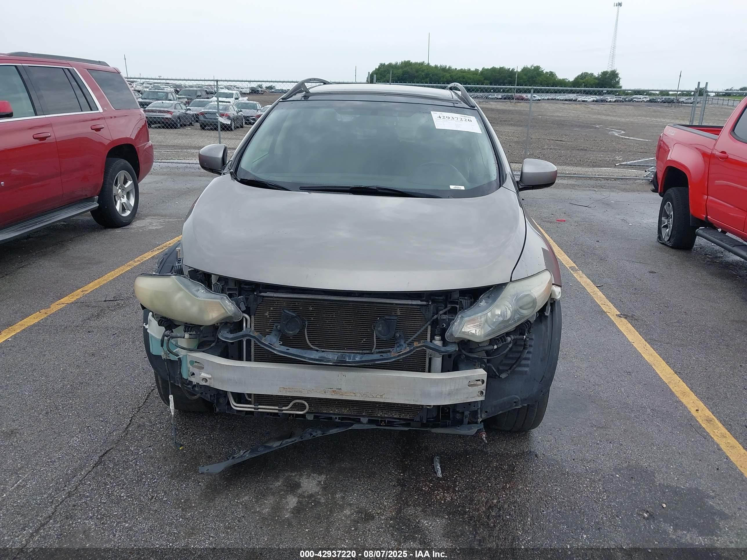 NISSAN MURANO image 6