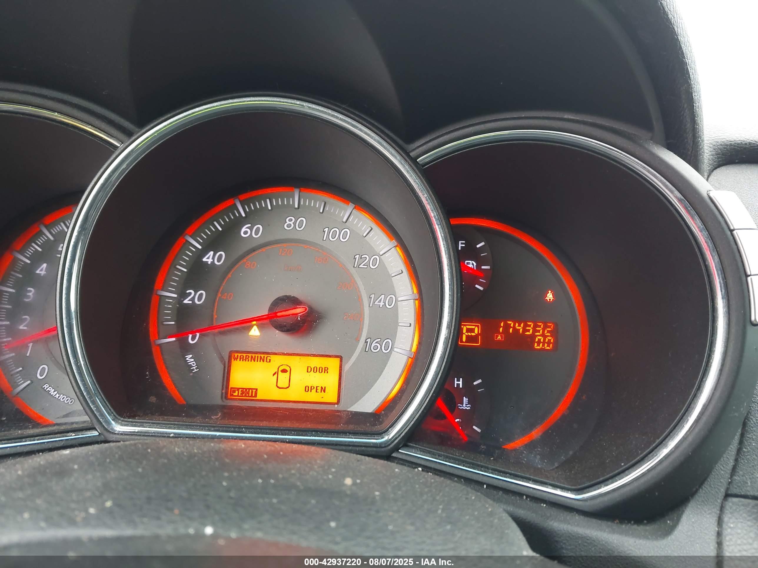 NISSAN MURANO image 7