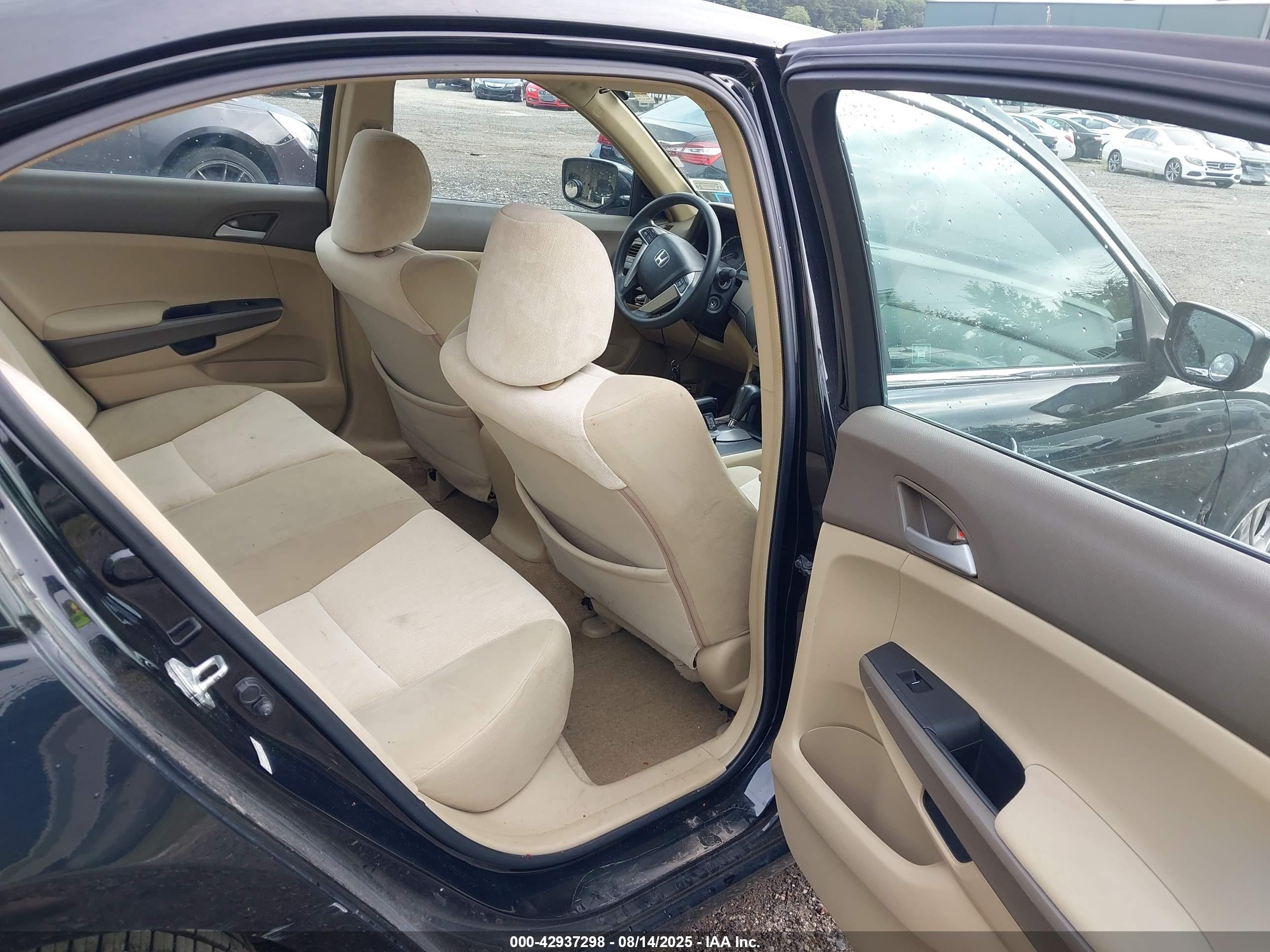 HONDA ACCORD image 8