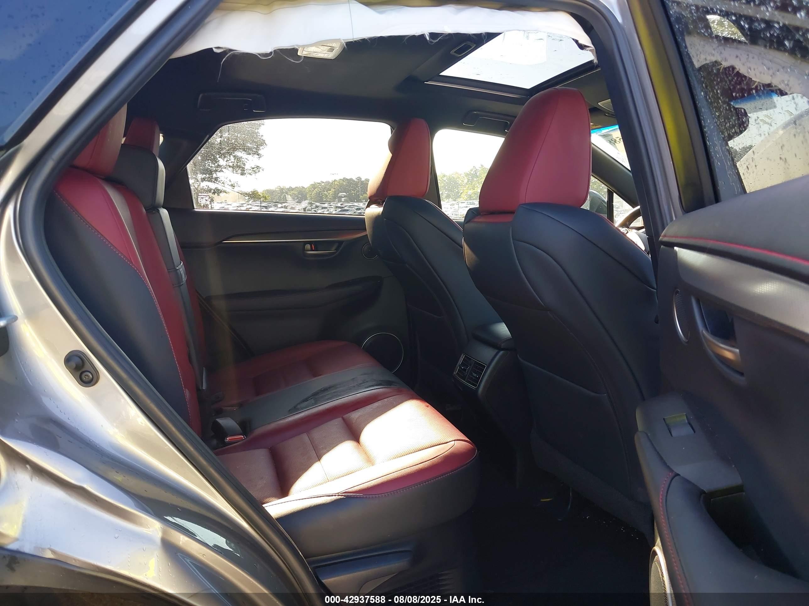 LEXUS NX image 8