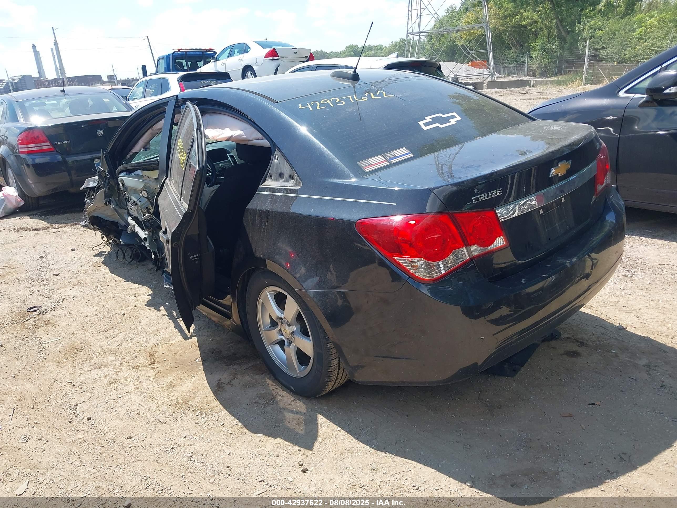 CHEVROLET CRUZE image 3