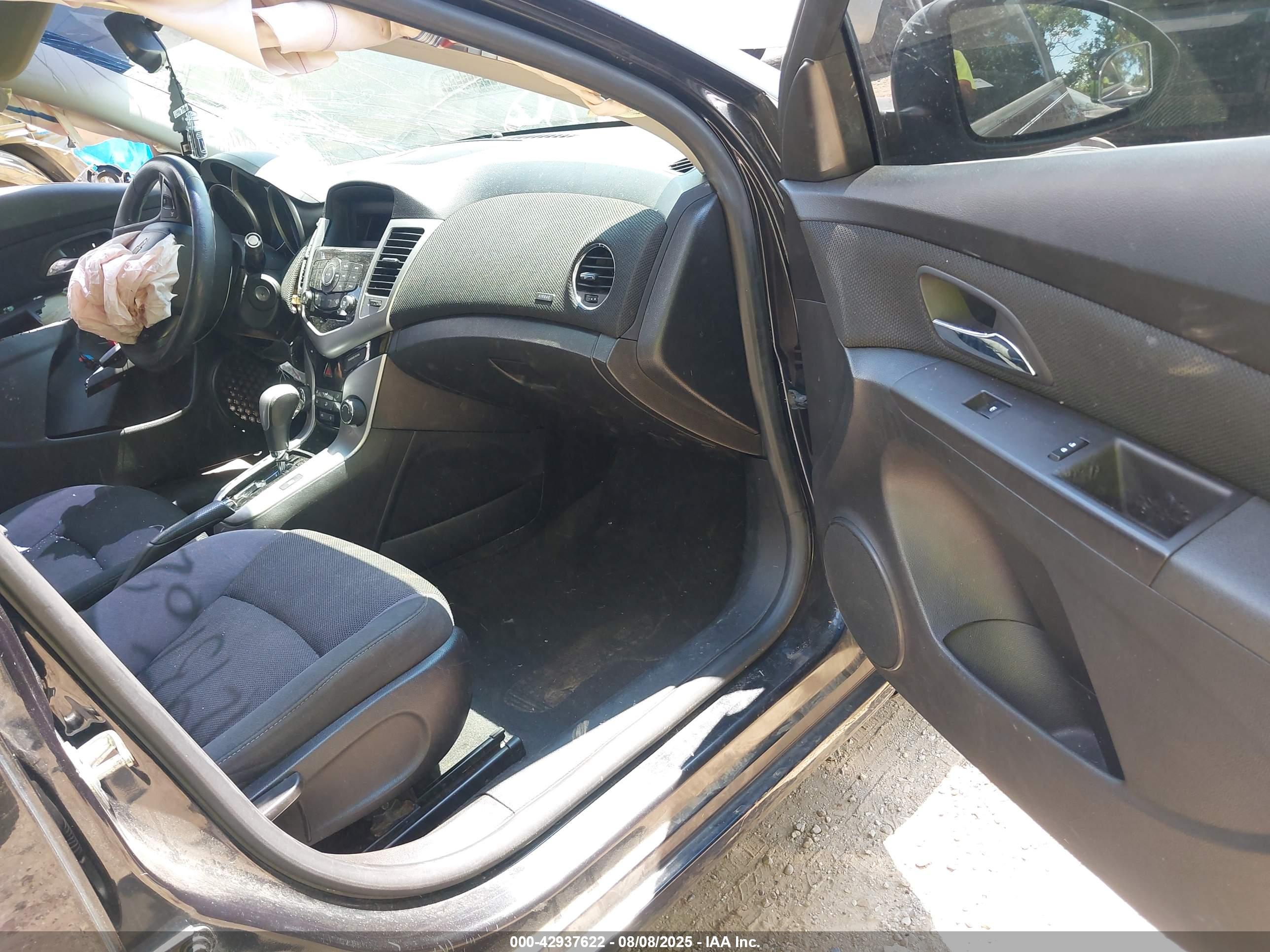CHEVROLET CRUZE image 5