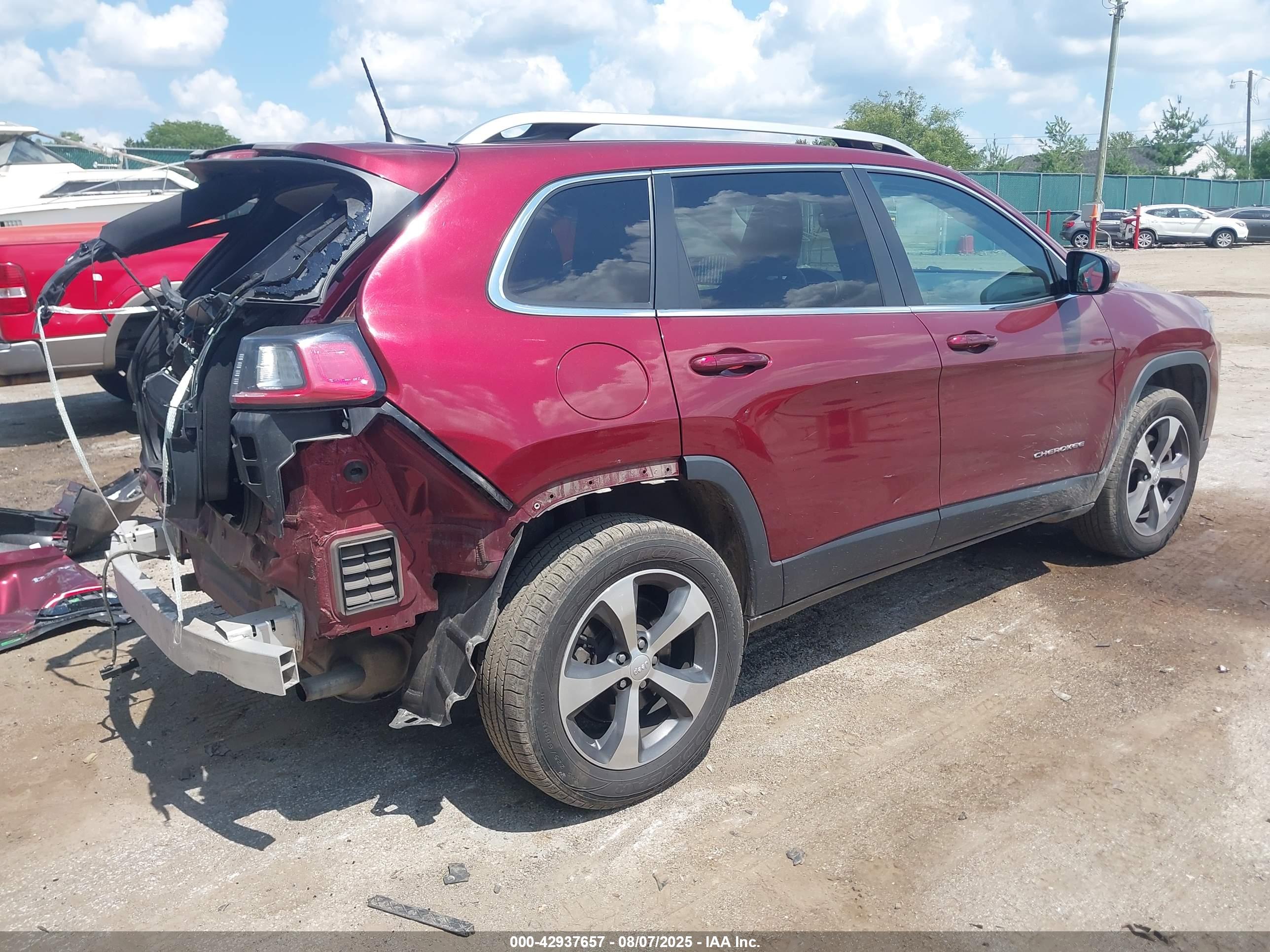 JEEP CHEROKEE image 4