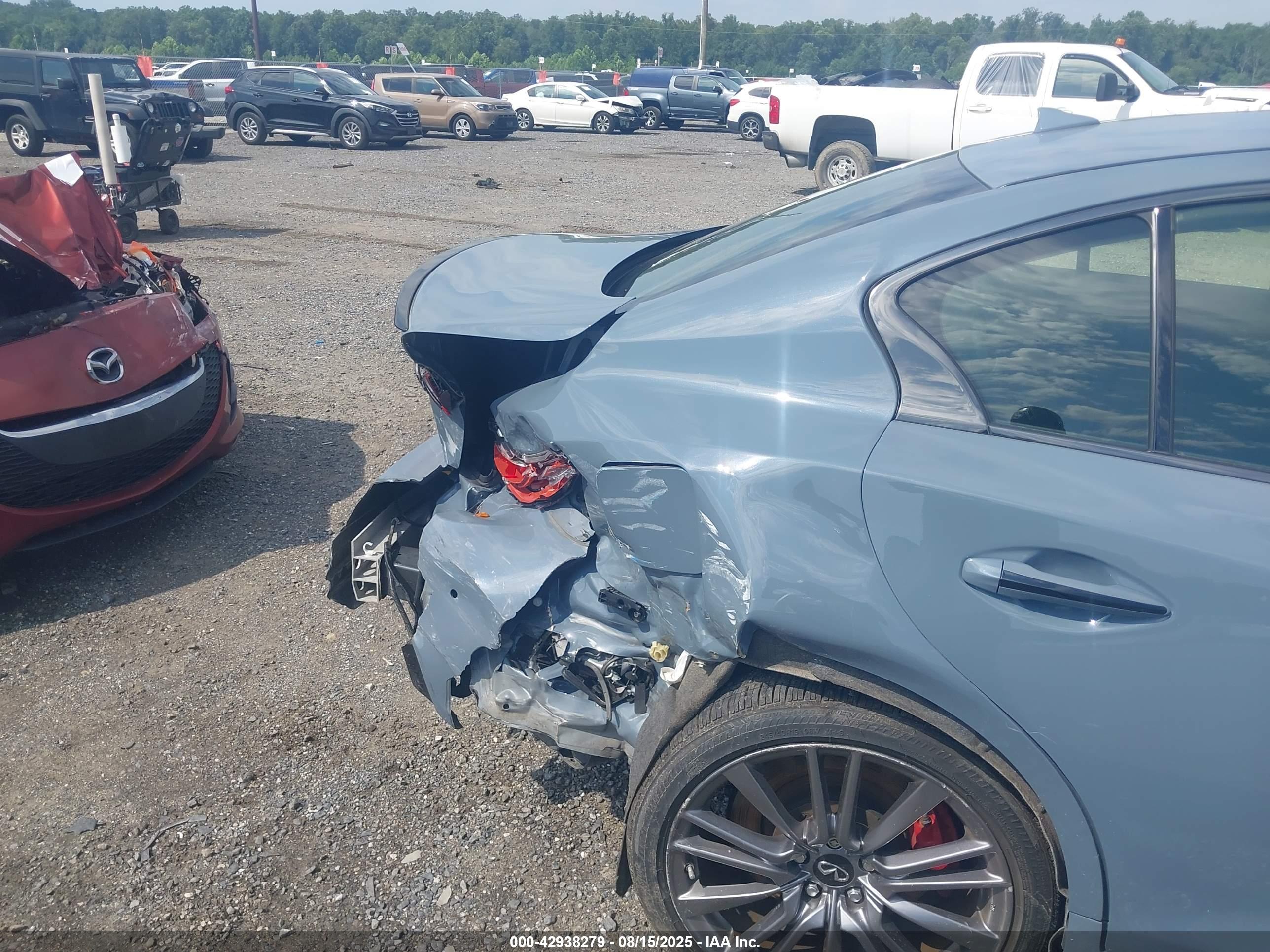 INFINITI Q50 image 6