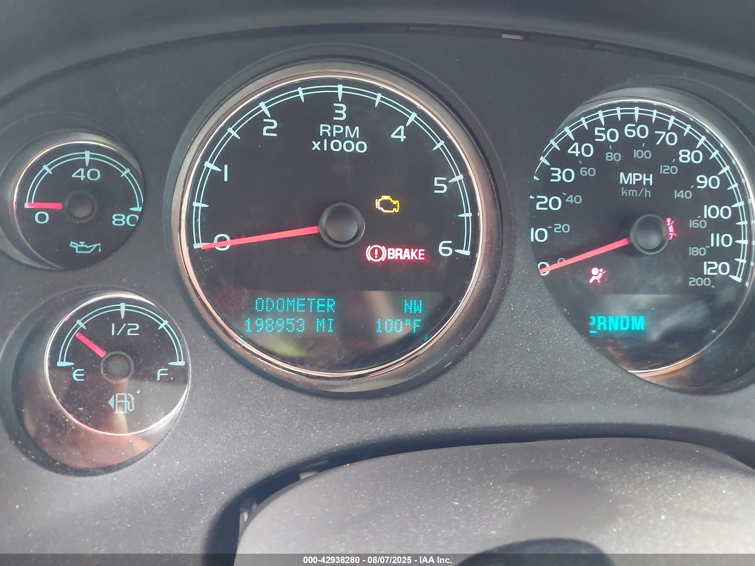GMC YUKON image 7