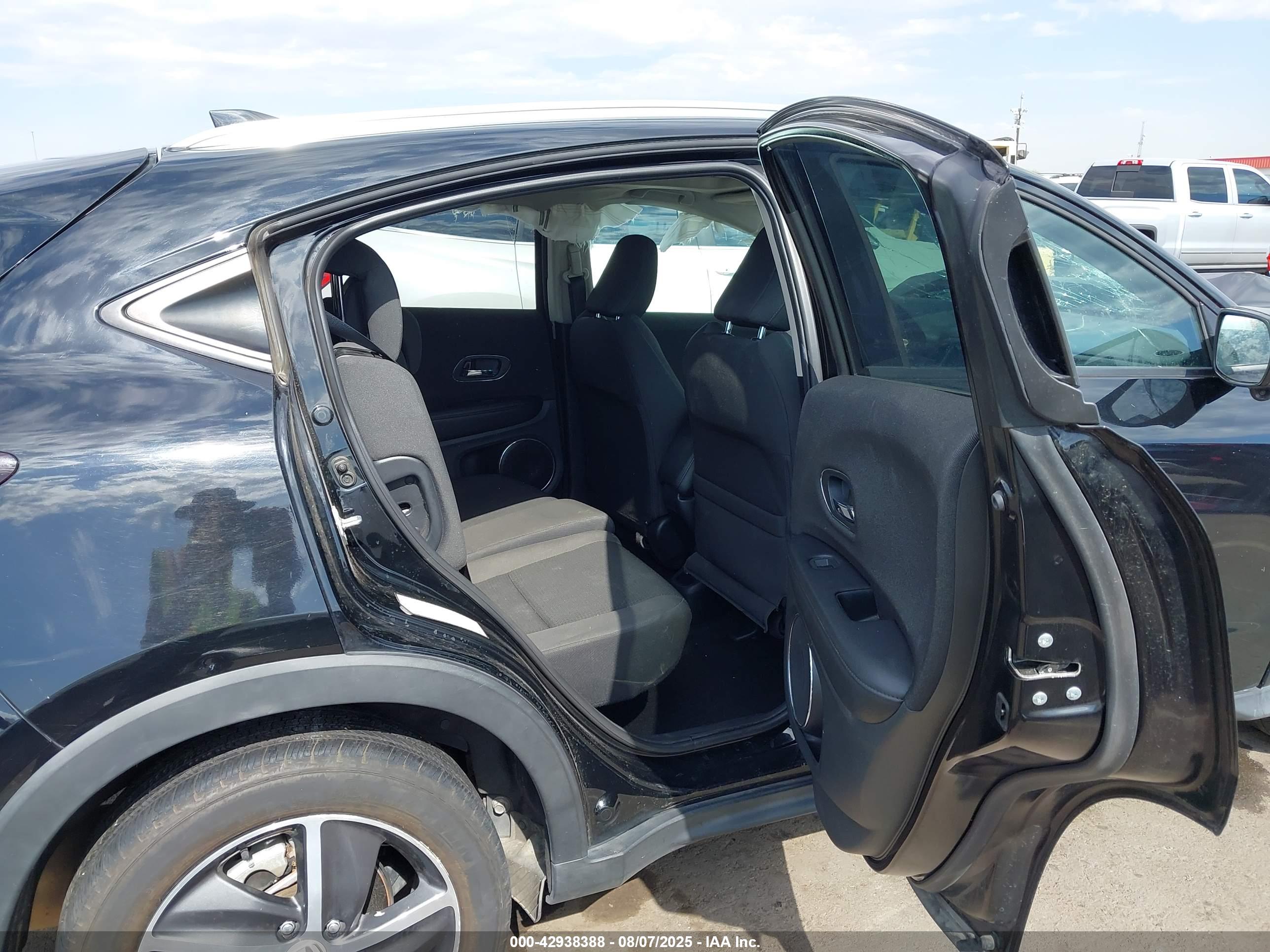 HONDA HR-V image 8