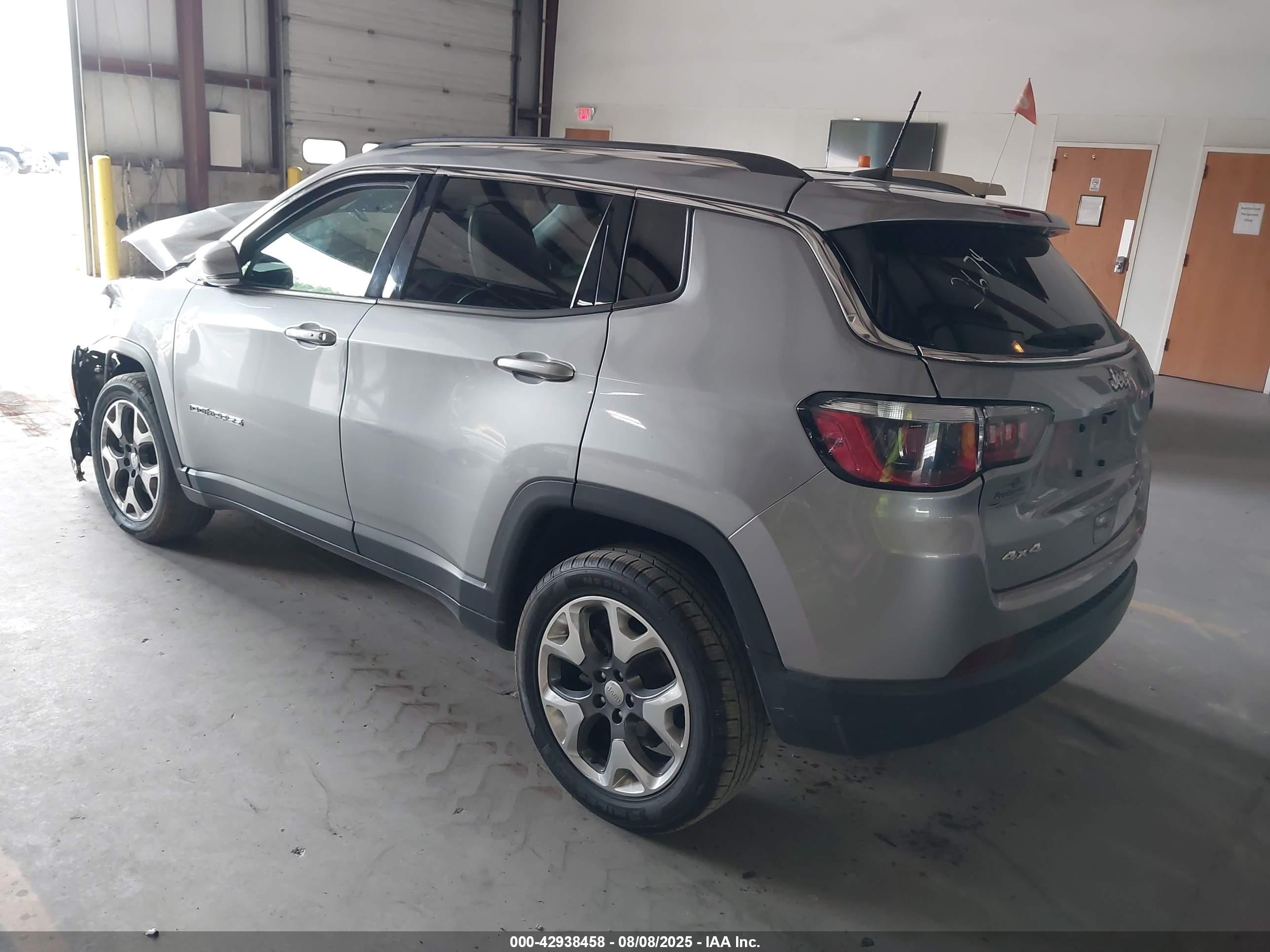 JEEP COMPASS image 3