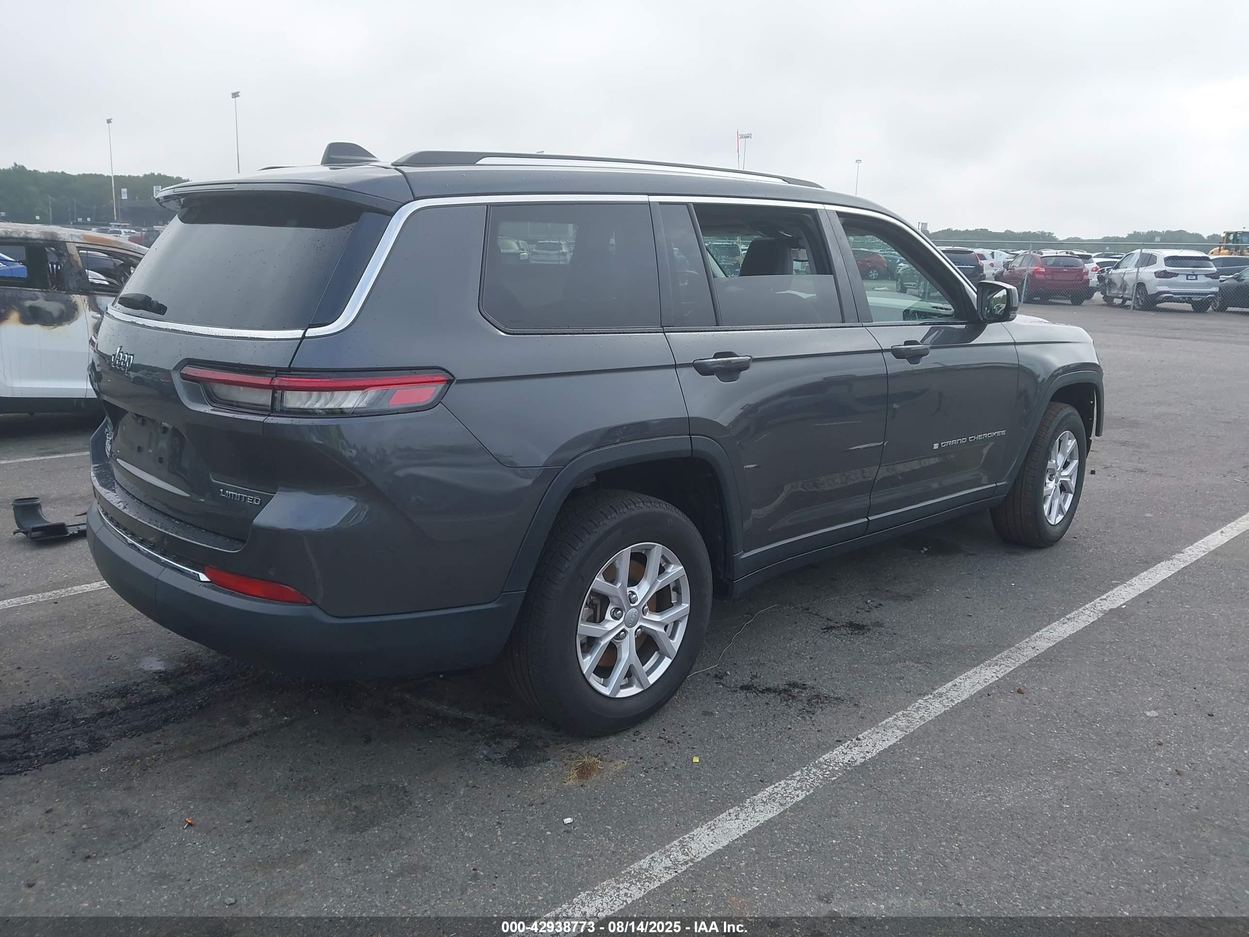 JEEP GRAND image 4