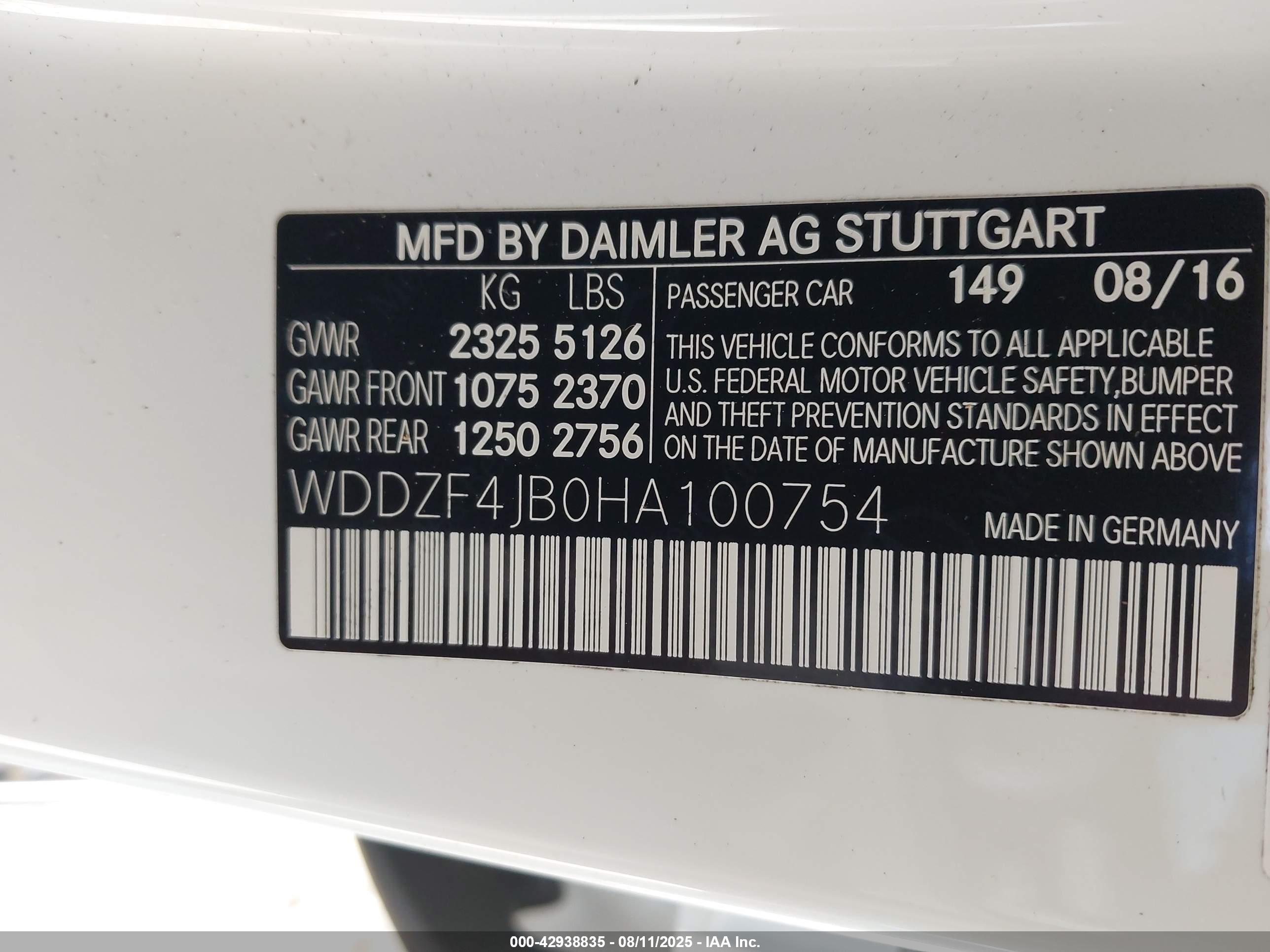 MERCEDES-BENZ E image 9