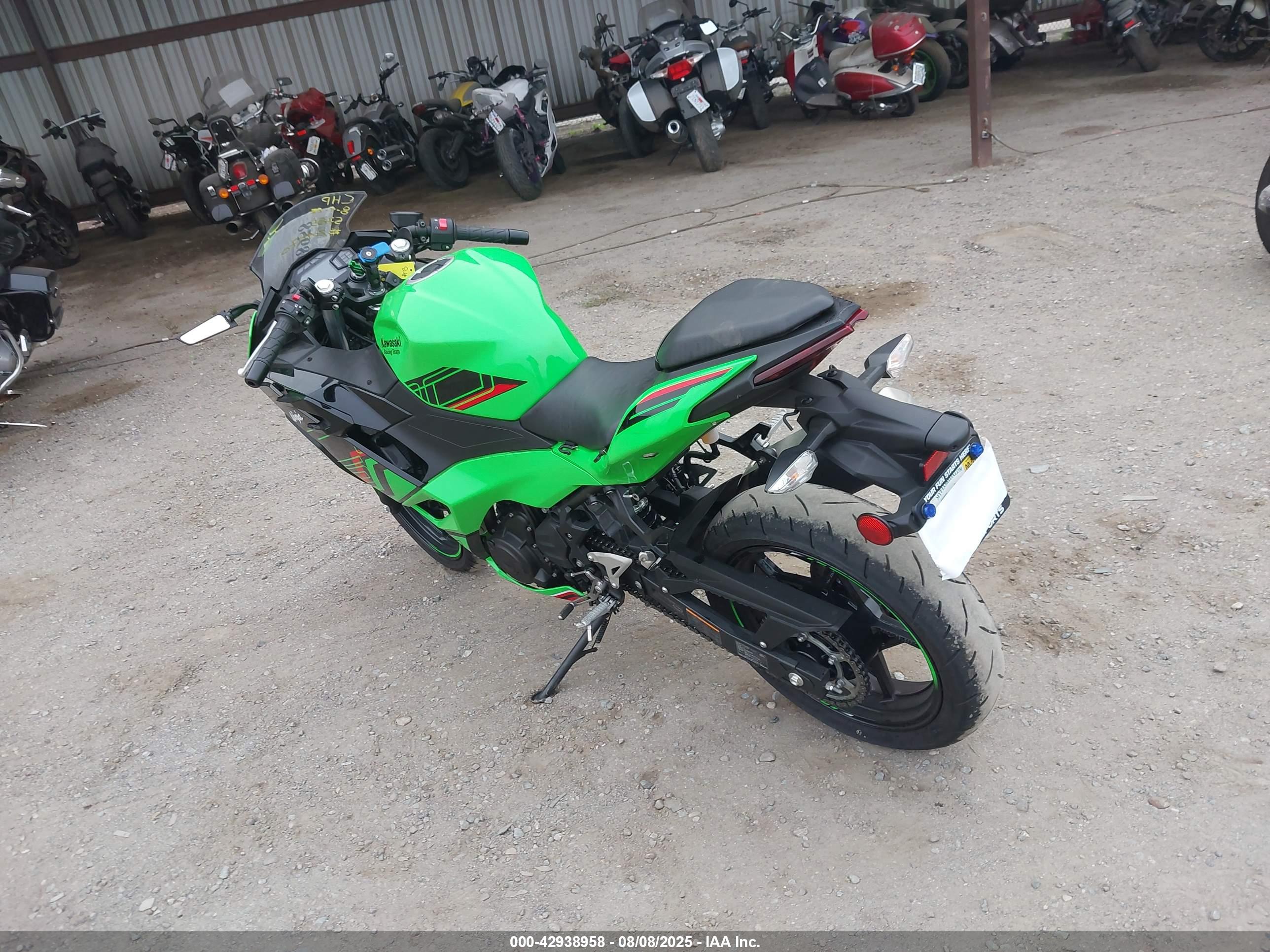 KAWASAKI EX500 image 3