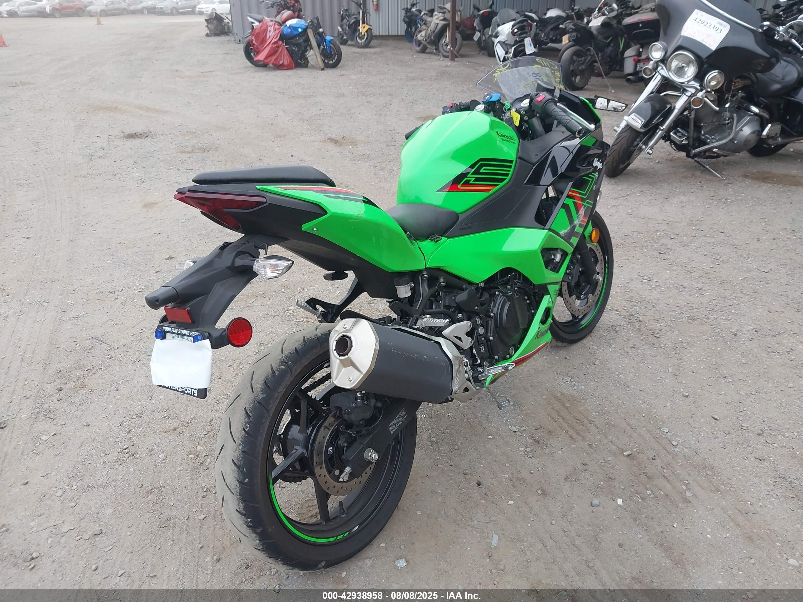 KAWASAKI EX500 image 4