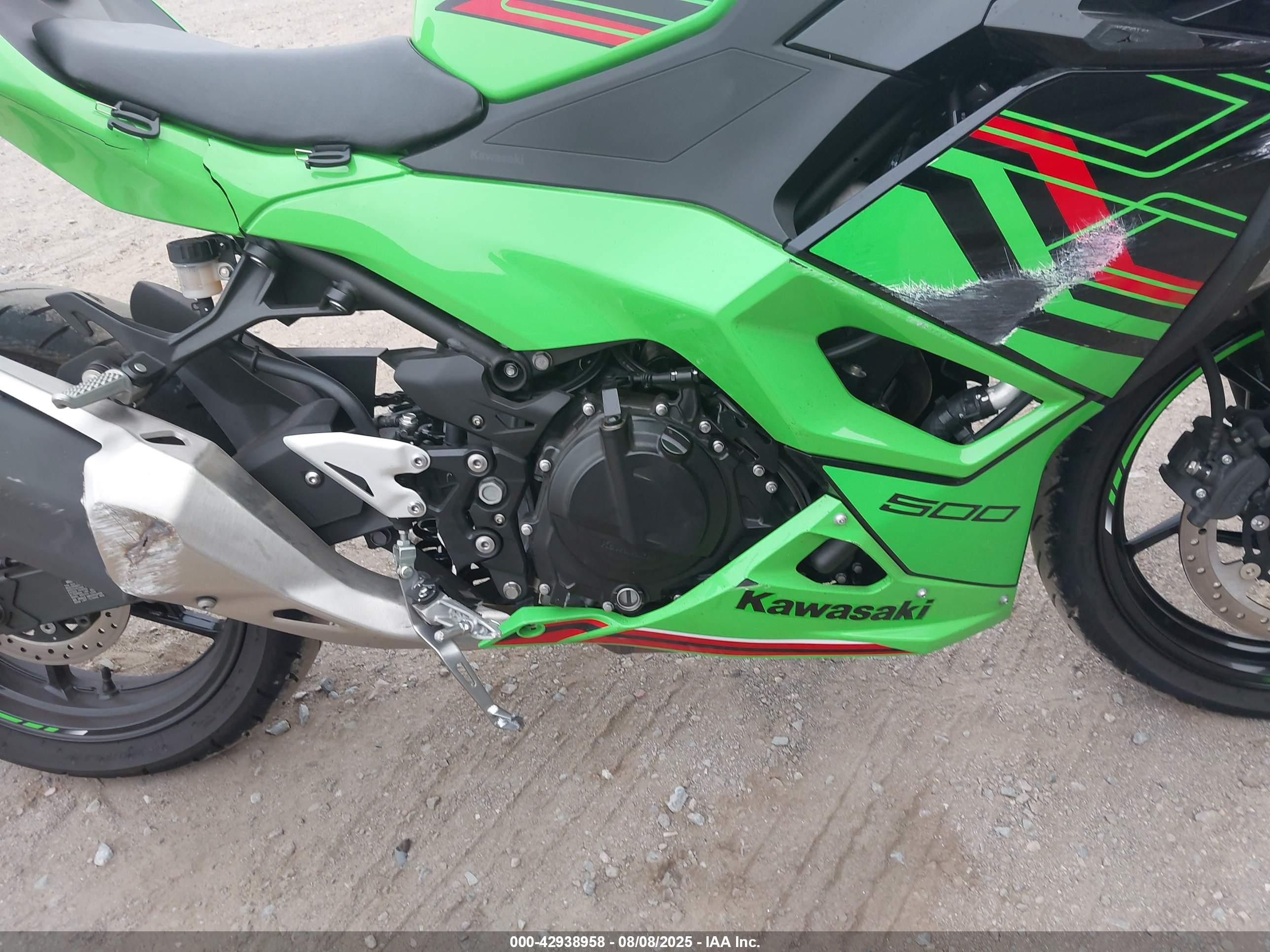 KAWASAKI EX500 image 8