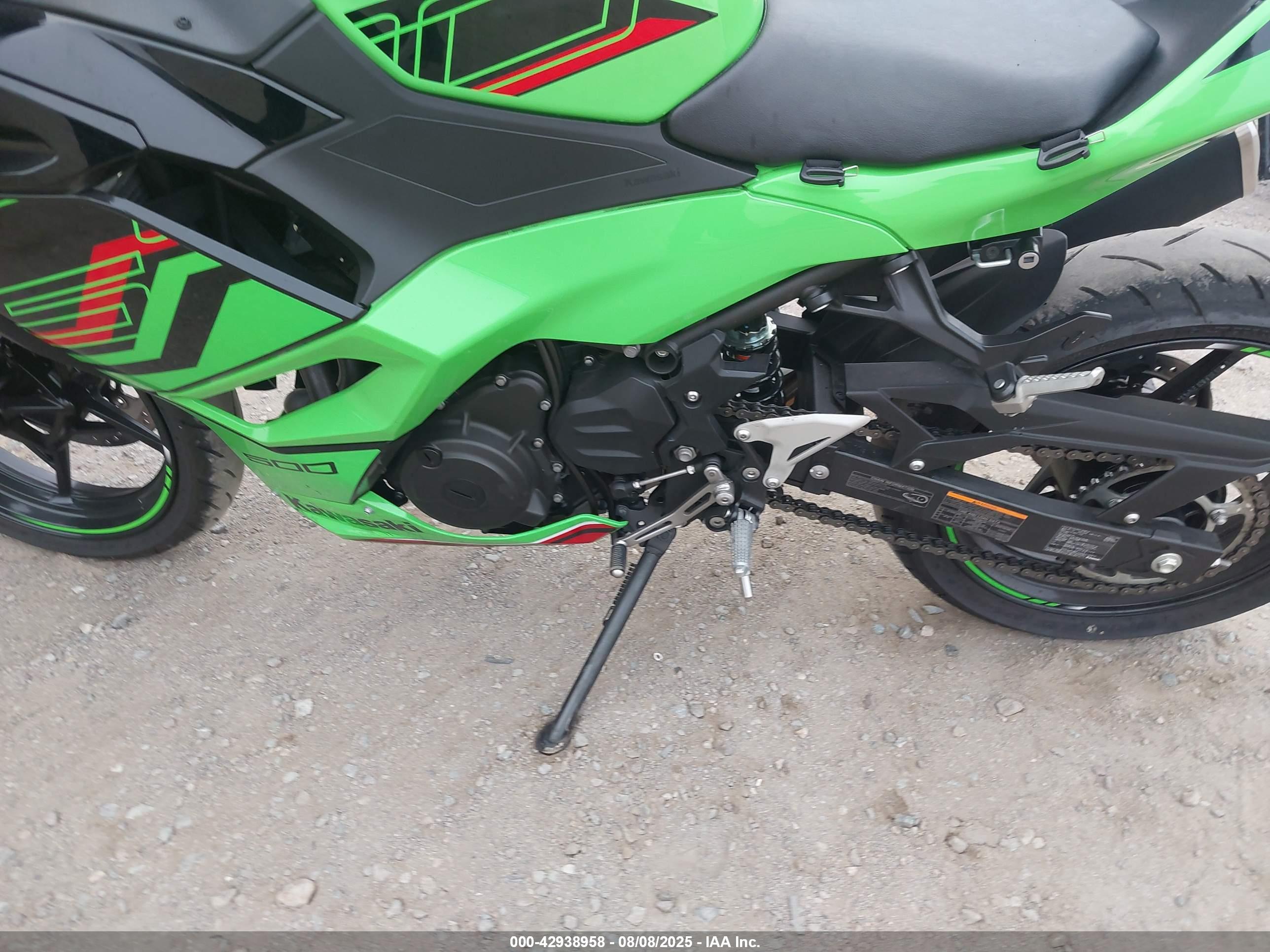 KAWASAKI EX500 image 9