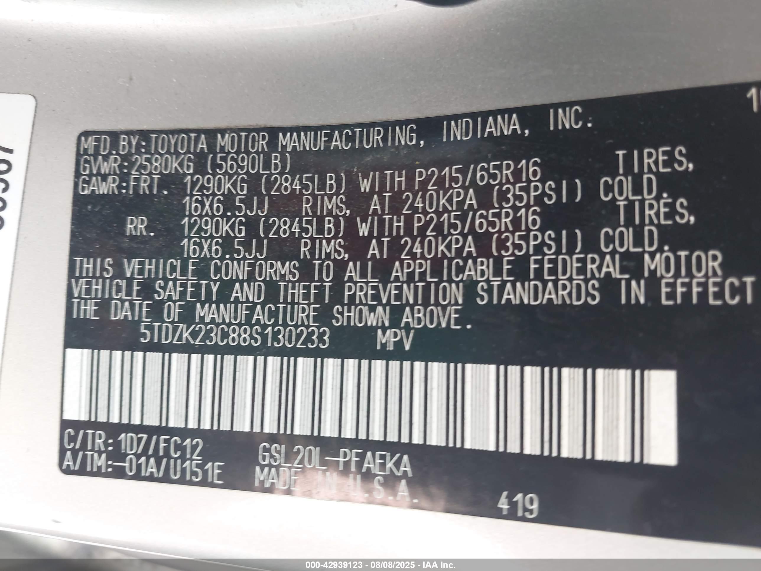 TOYOTA SIENNA image 9