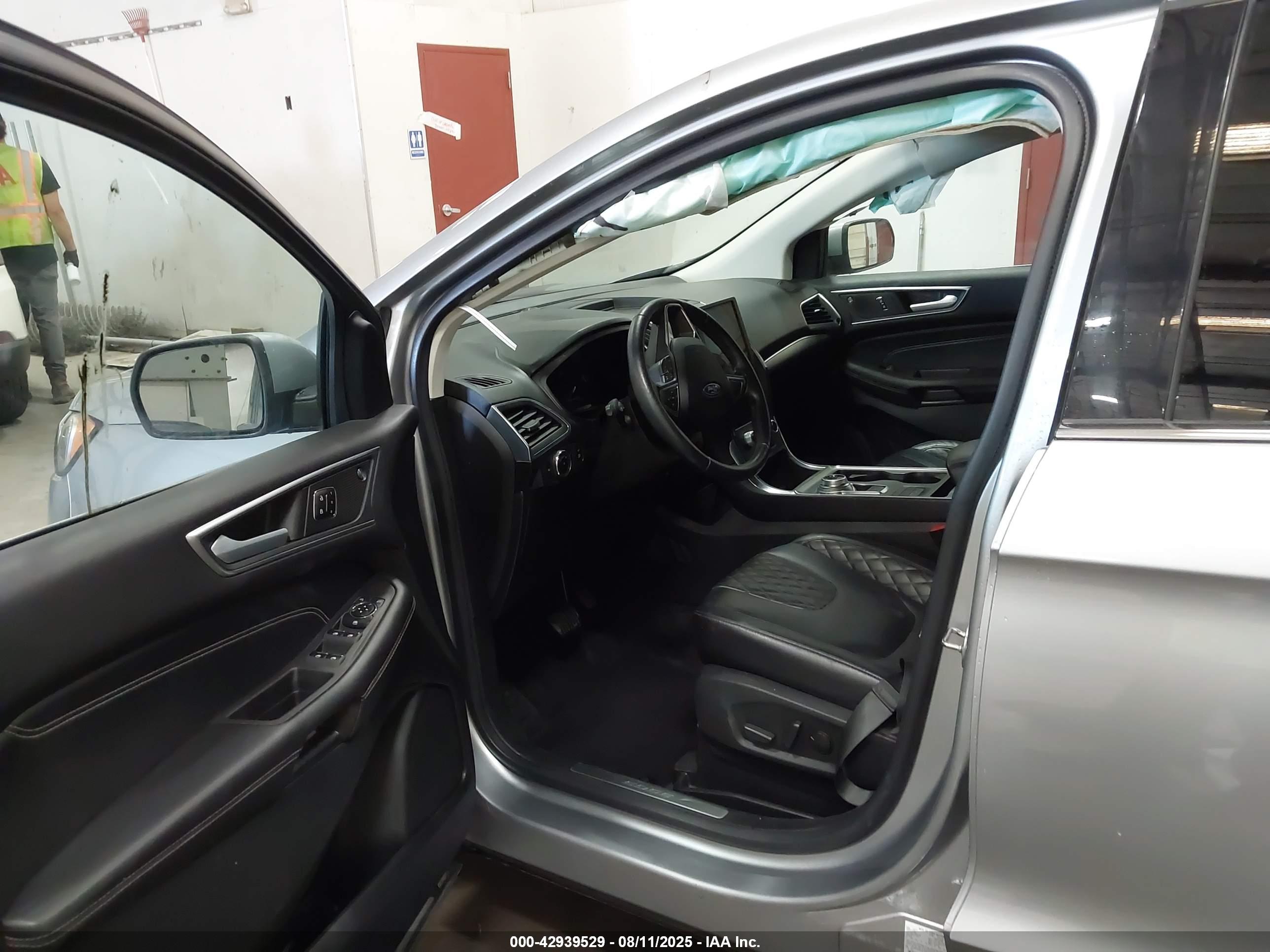 FORD EDGE image 5