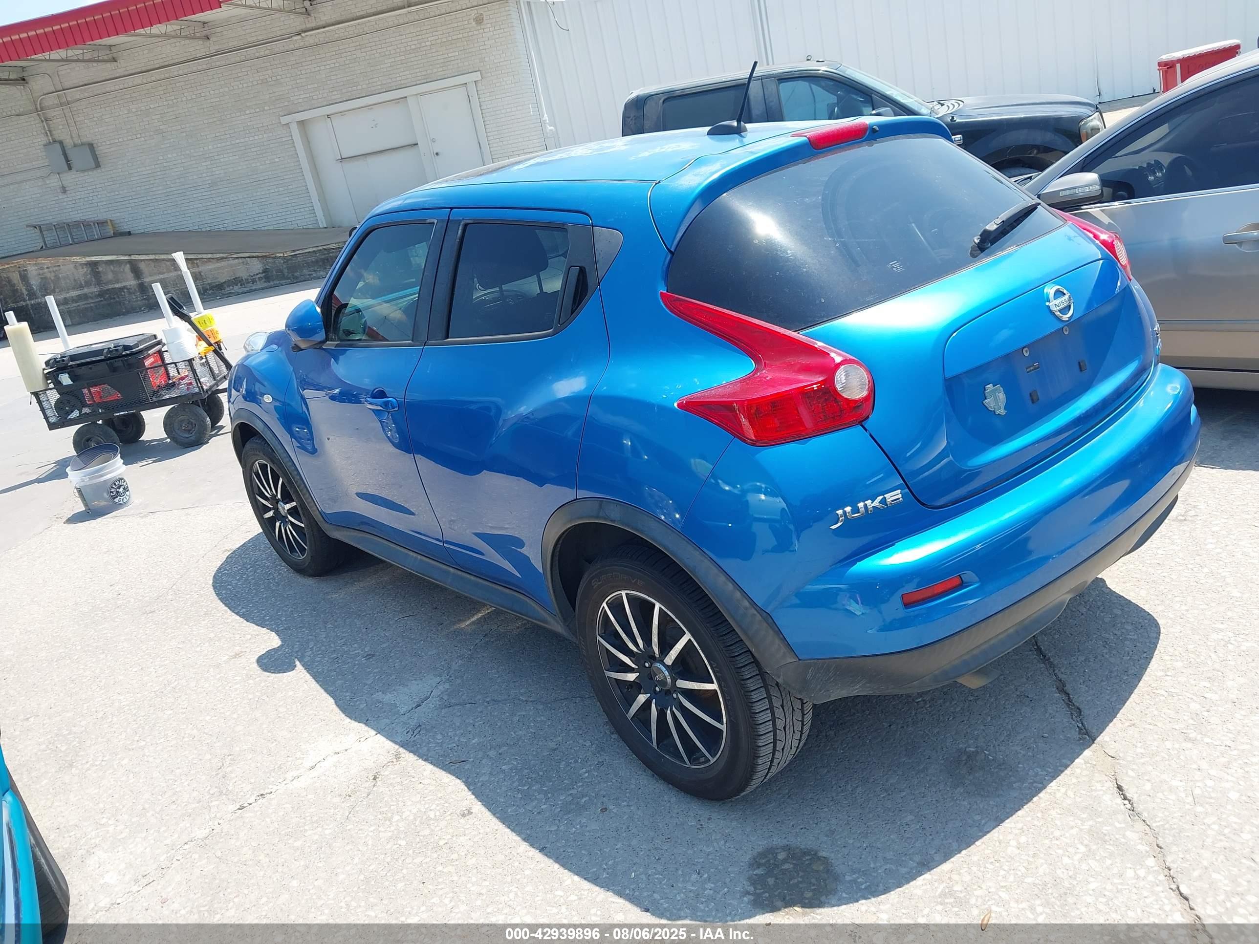 NISSAN JUKE image 3