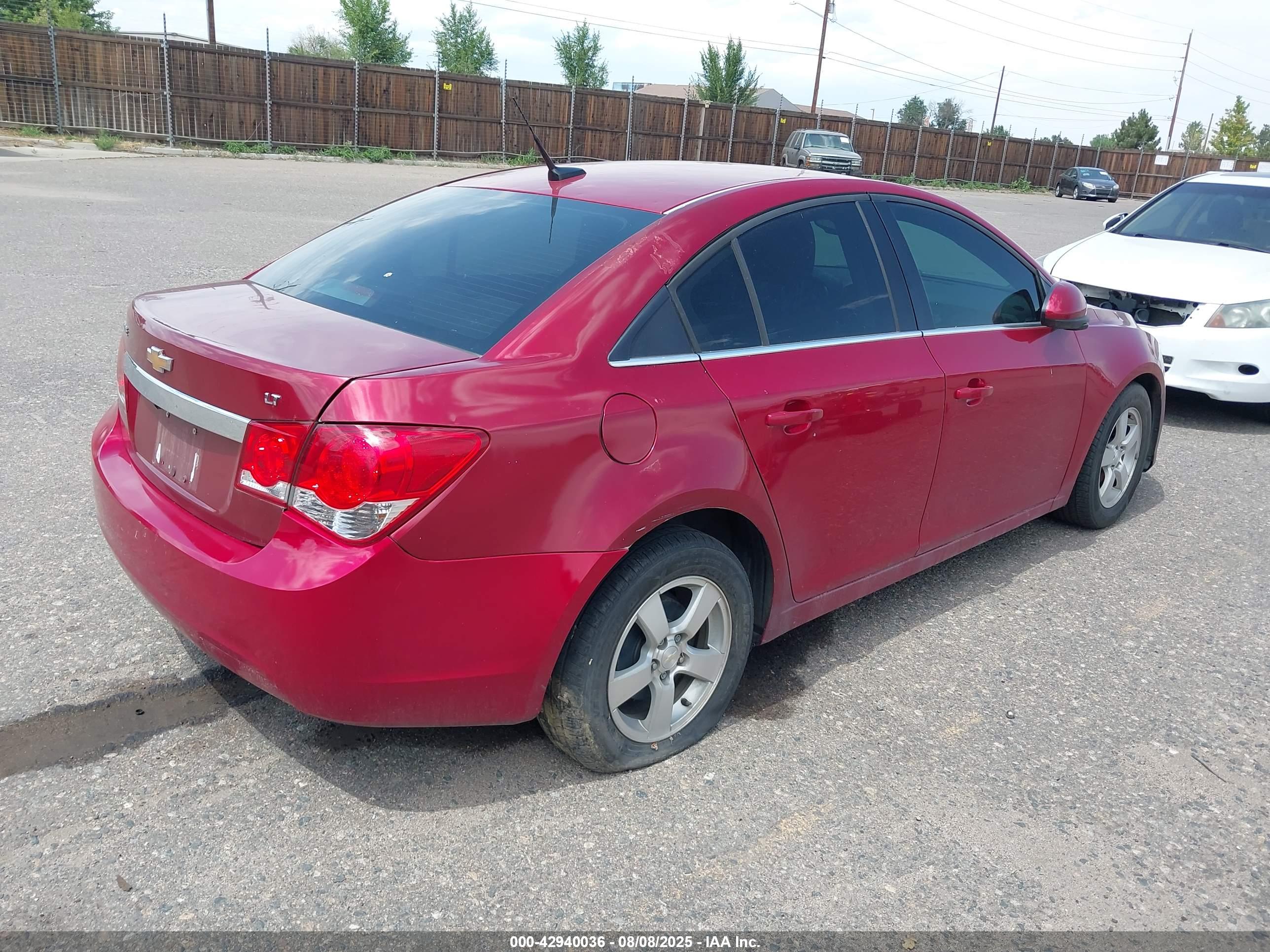 CHEVROLET CRUZE image 4