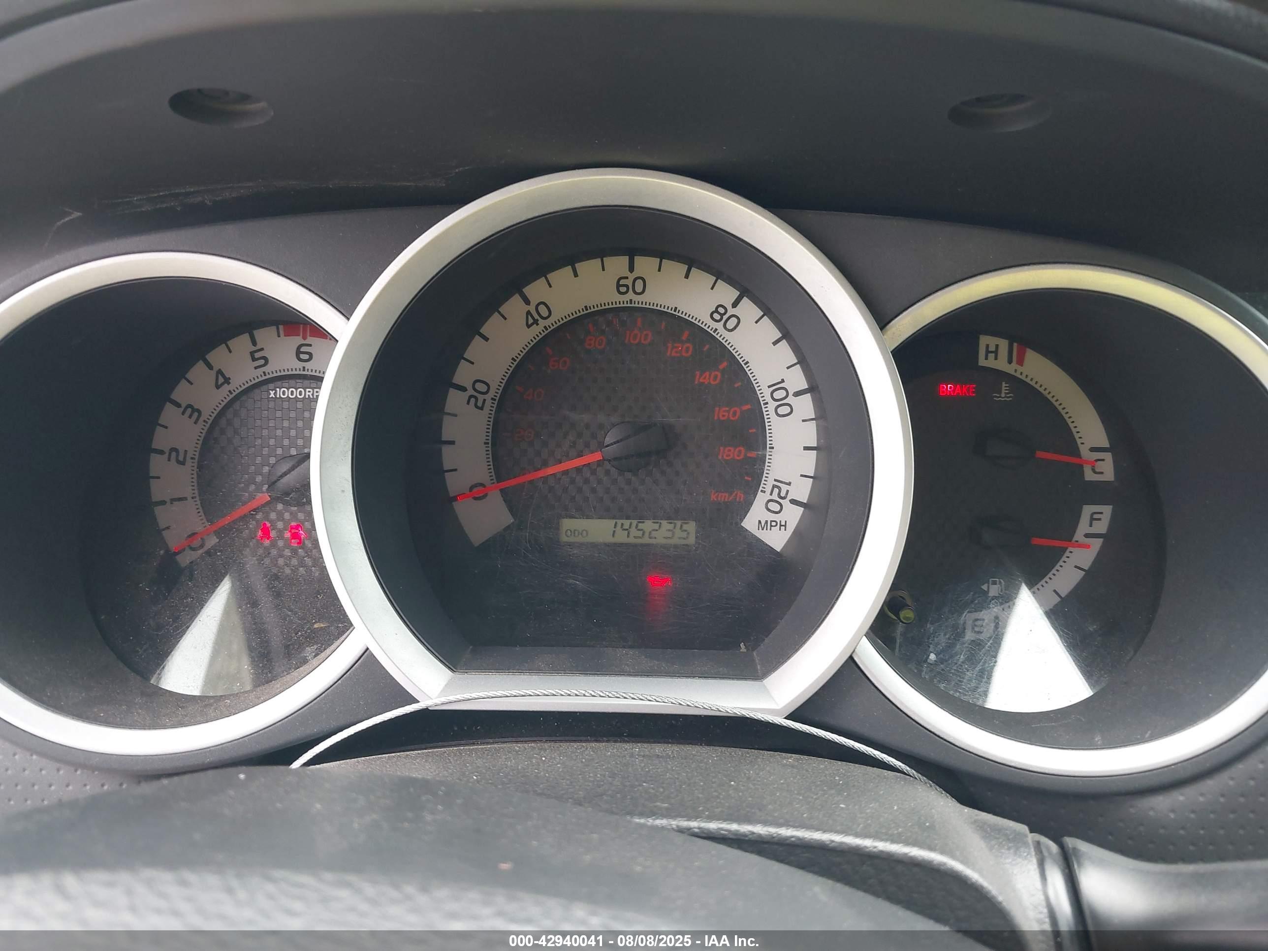 TOYOTA TACOMA image 7
