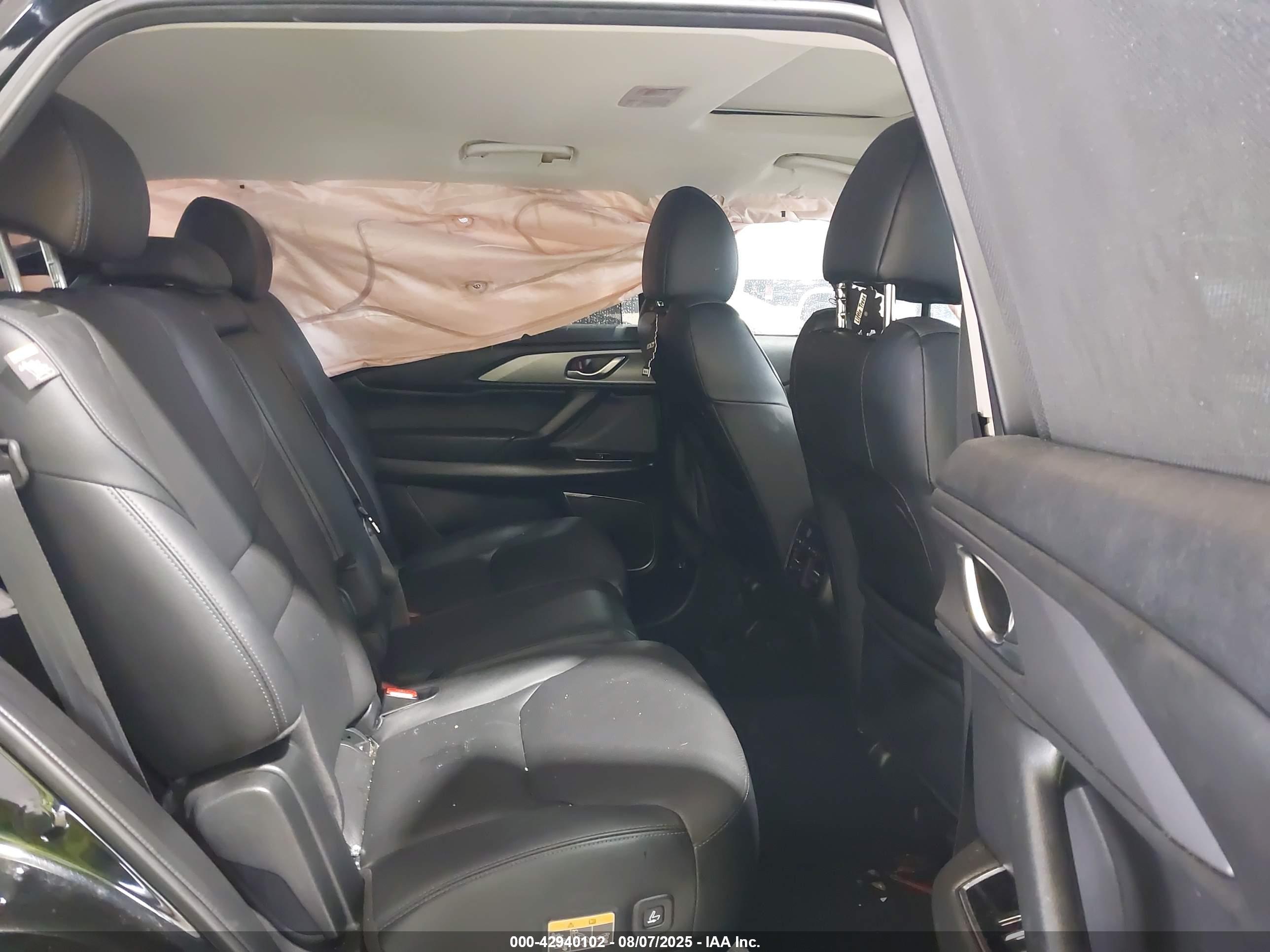 MAZDA CX-9 image 8