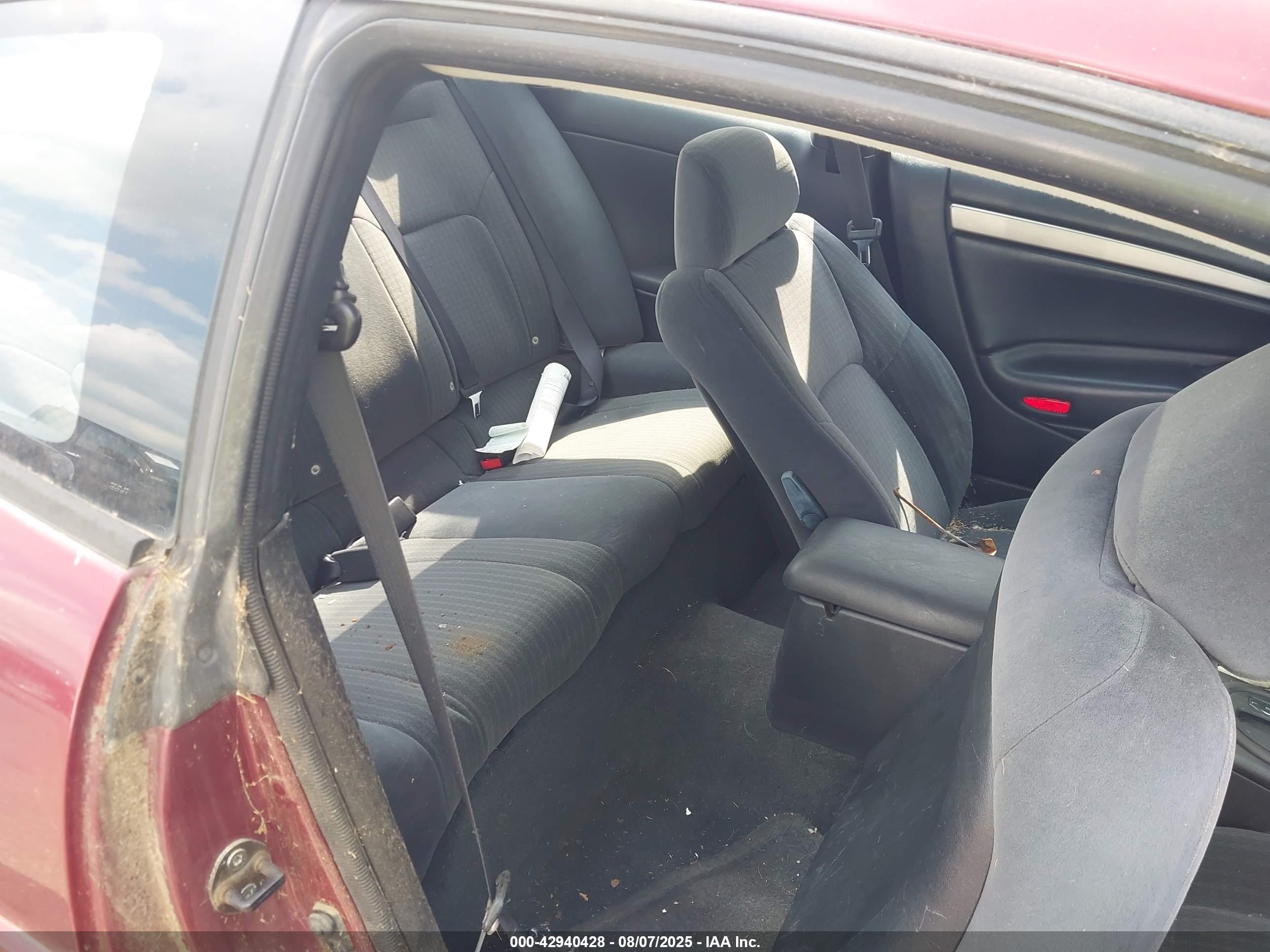 DODGE STRATUS image 8