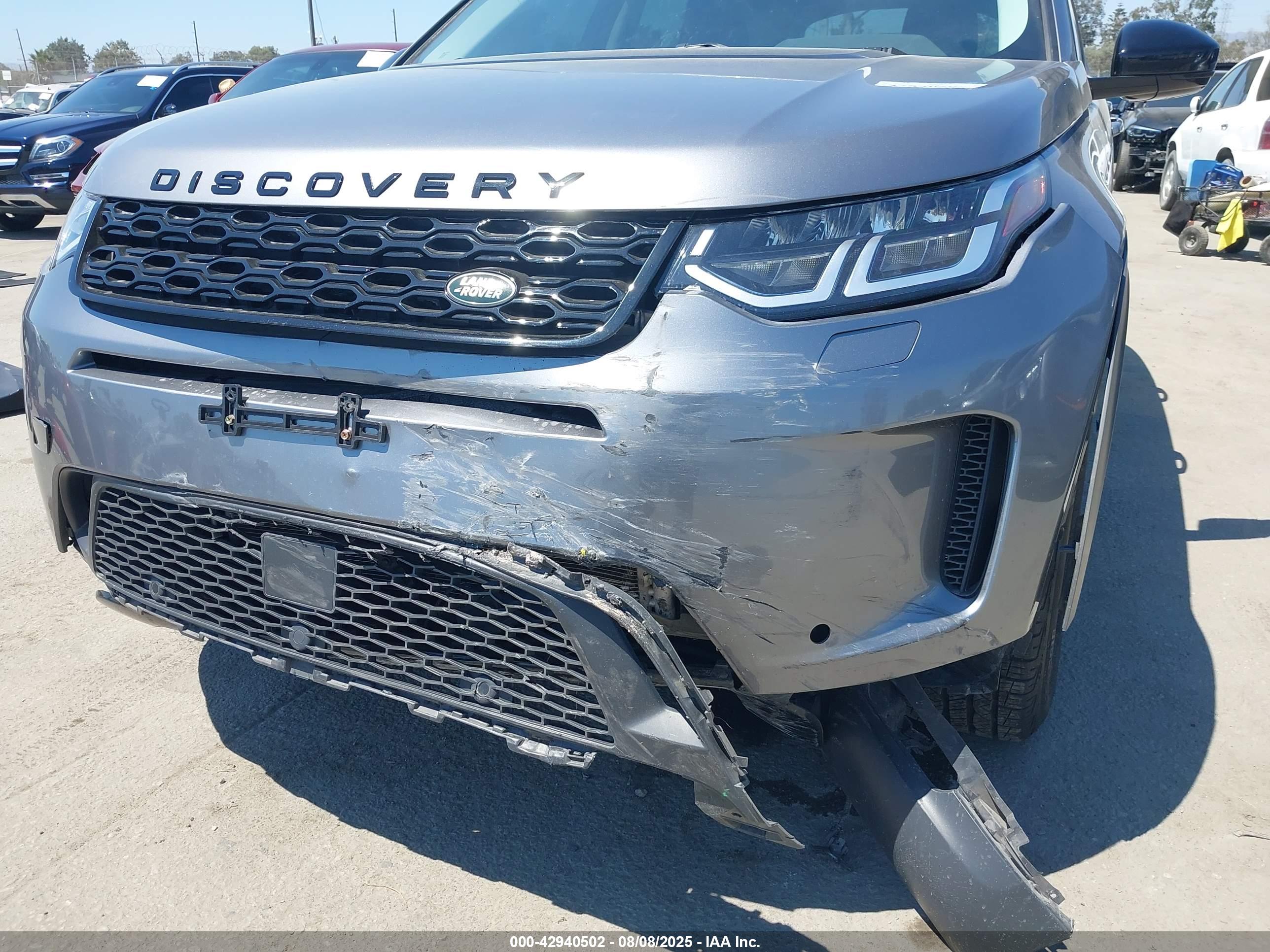 LAND ROVER image 6