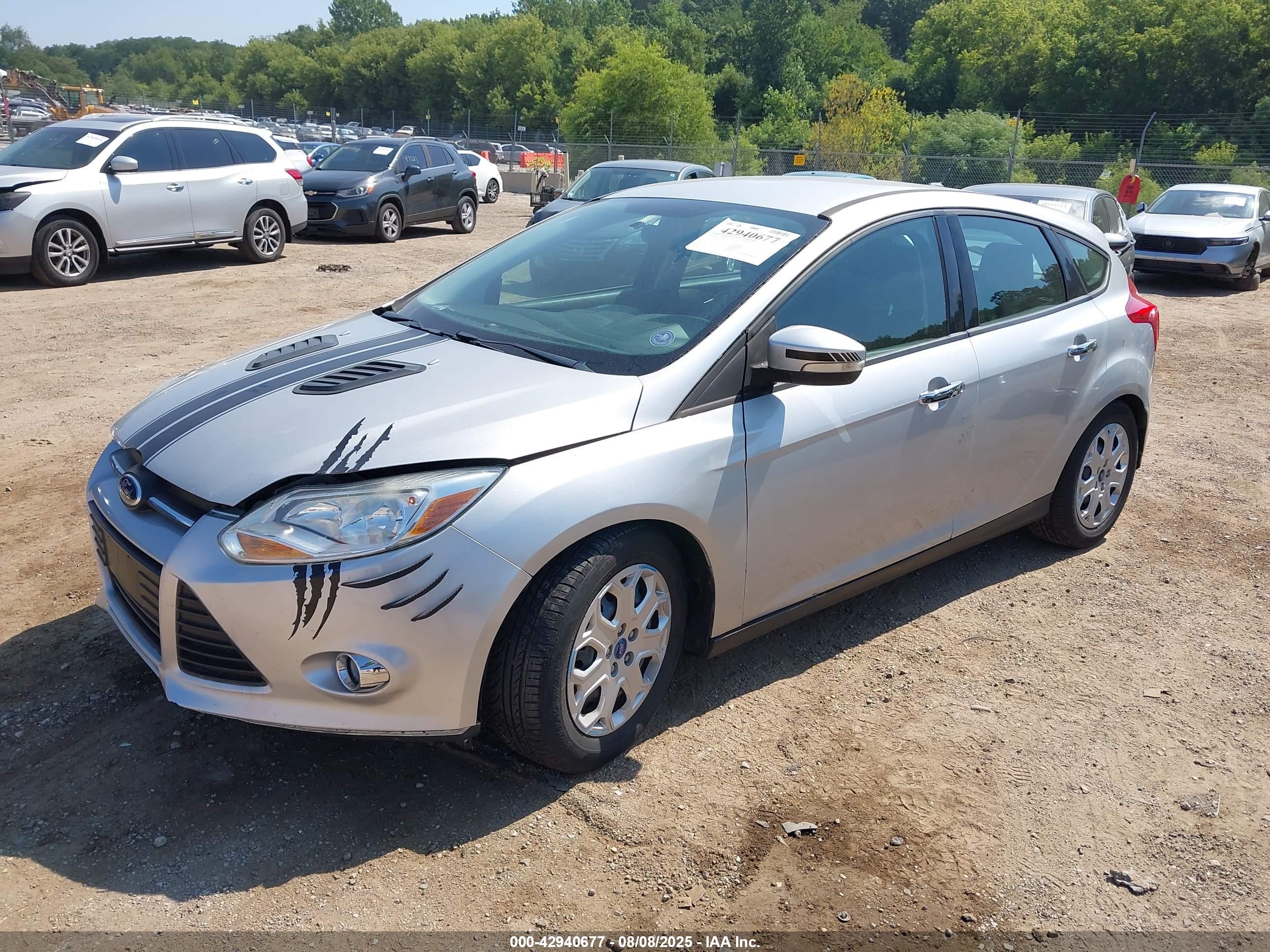 FORD FOCUS image 2
