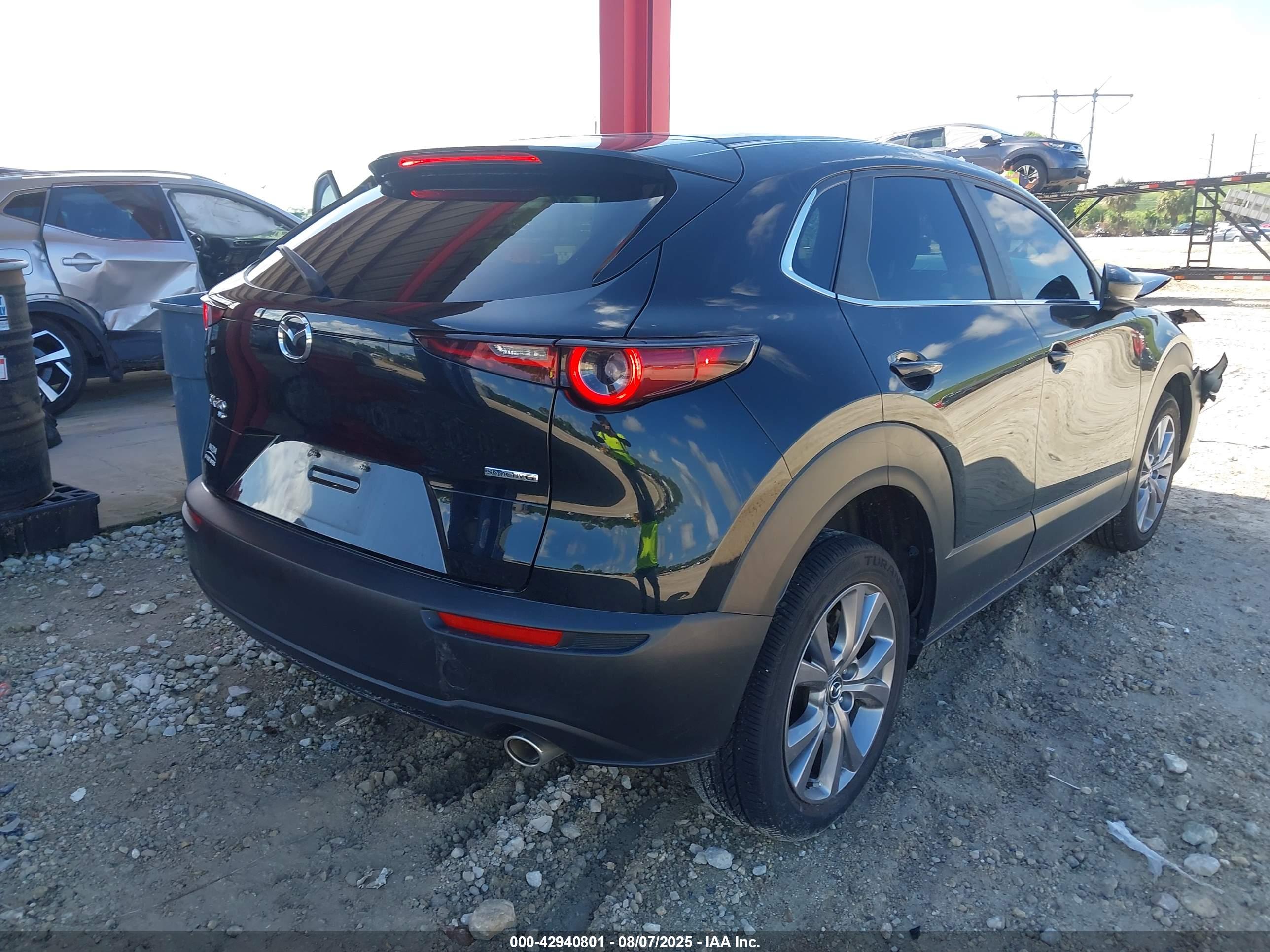 MAZDA CX-30 image 4
