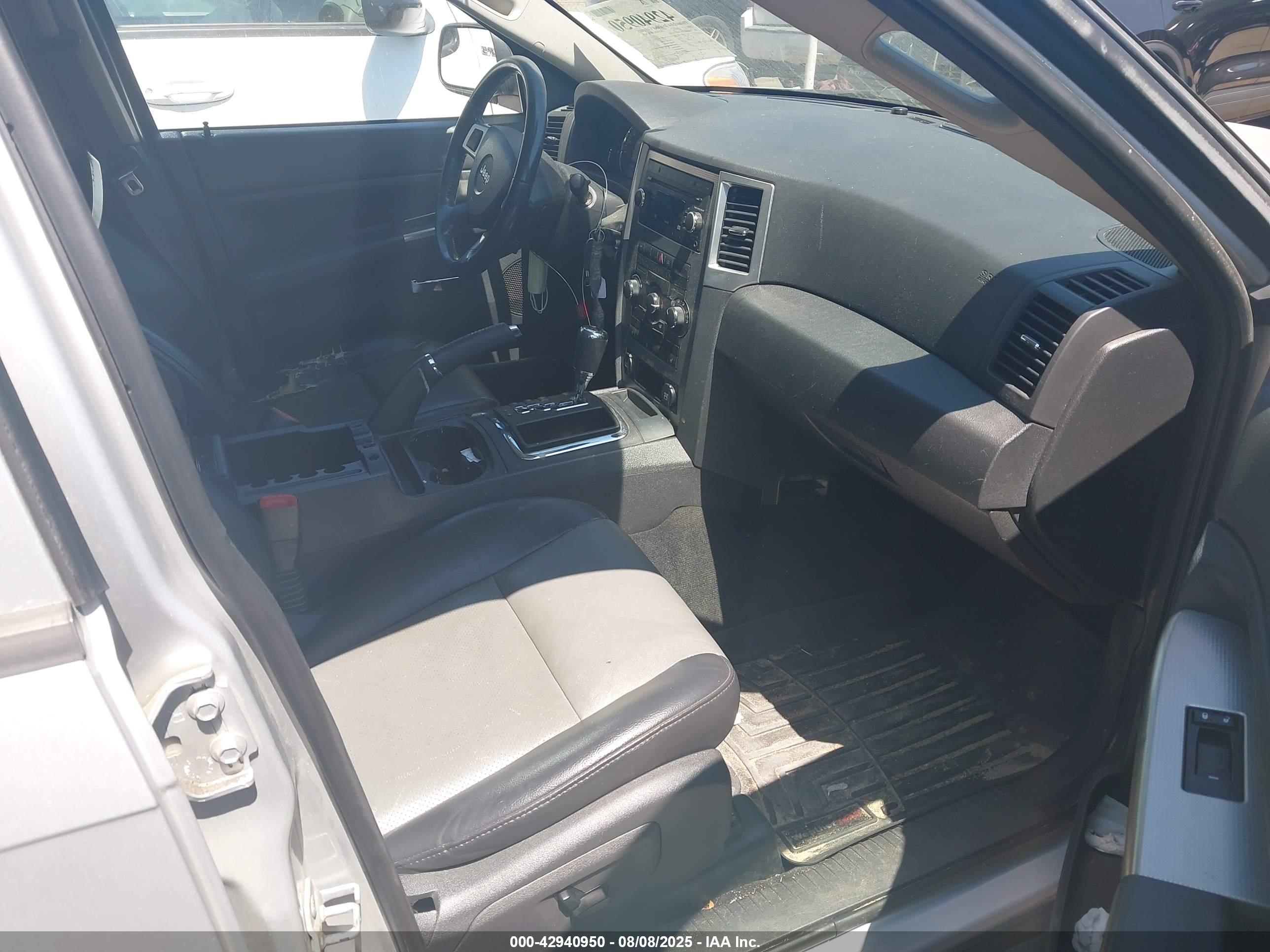 JEEP GRAND image 5
