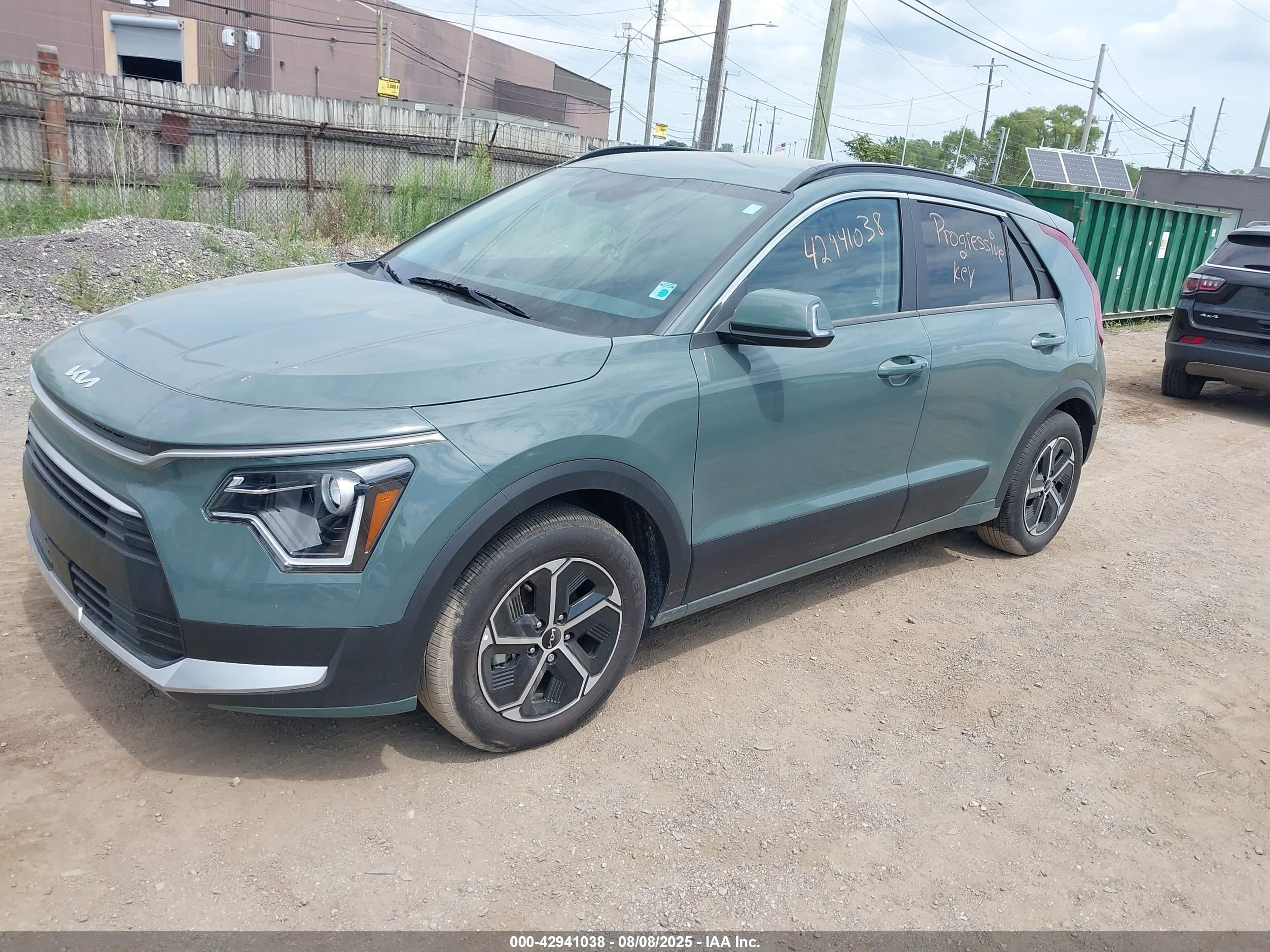 KIA NIRO image 2