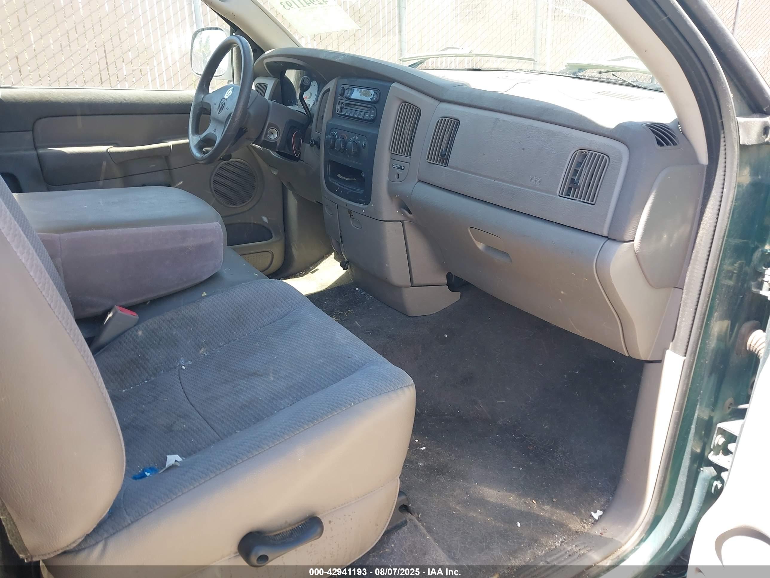 DODGE RAM image 5