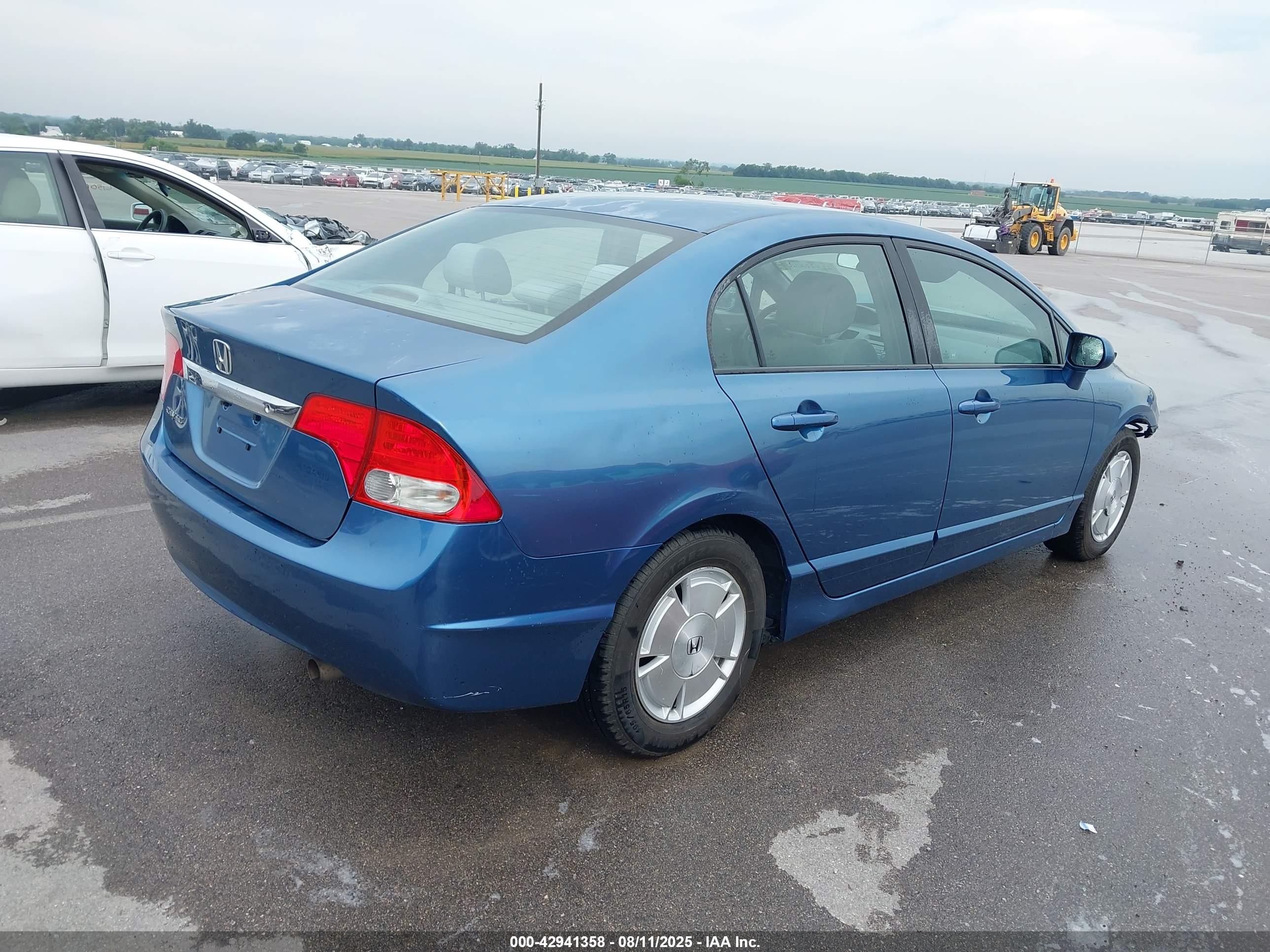 HONDA CIVIC image 4