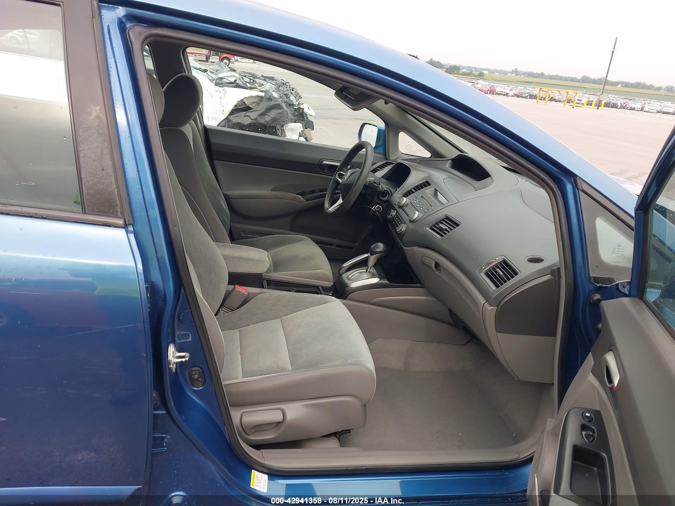 HONDA CIVIC image 5
