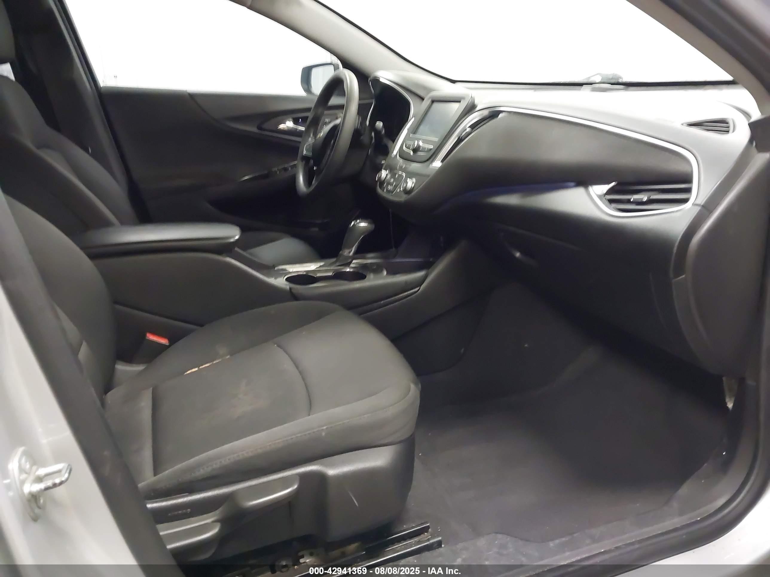 CHEVROLET MALIBU image 5