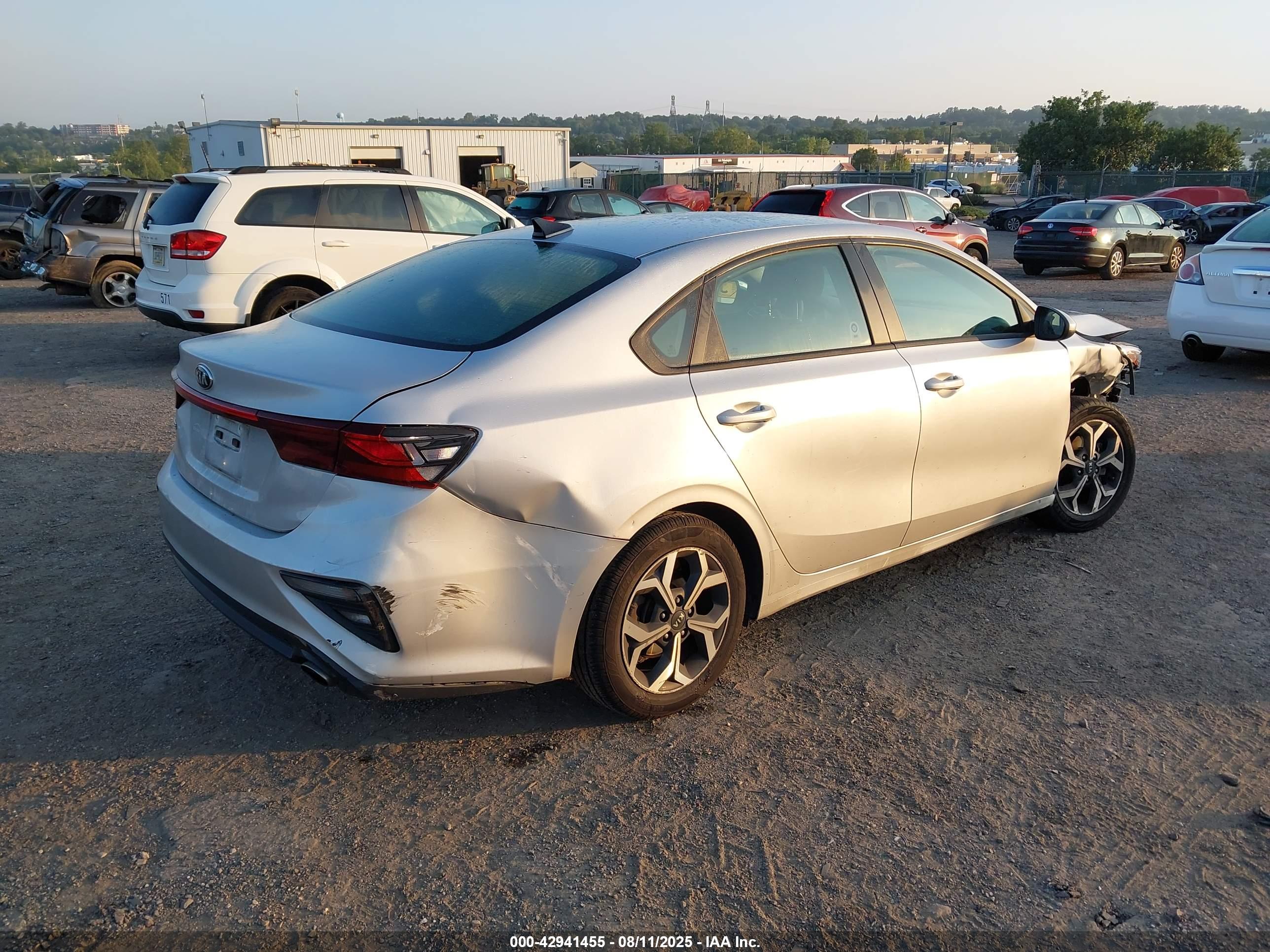 KIA FORTE image 4