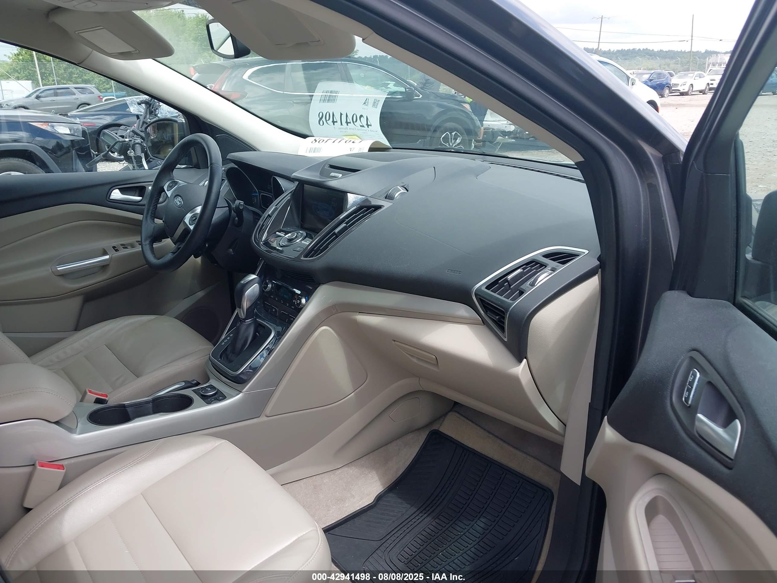 FORD ESCAPE image 5