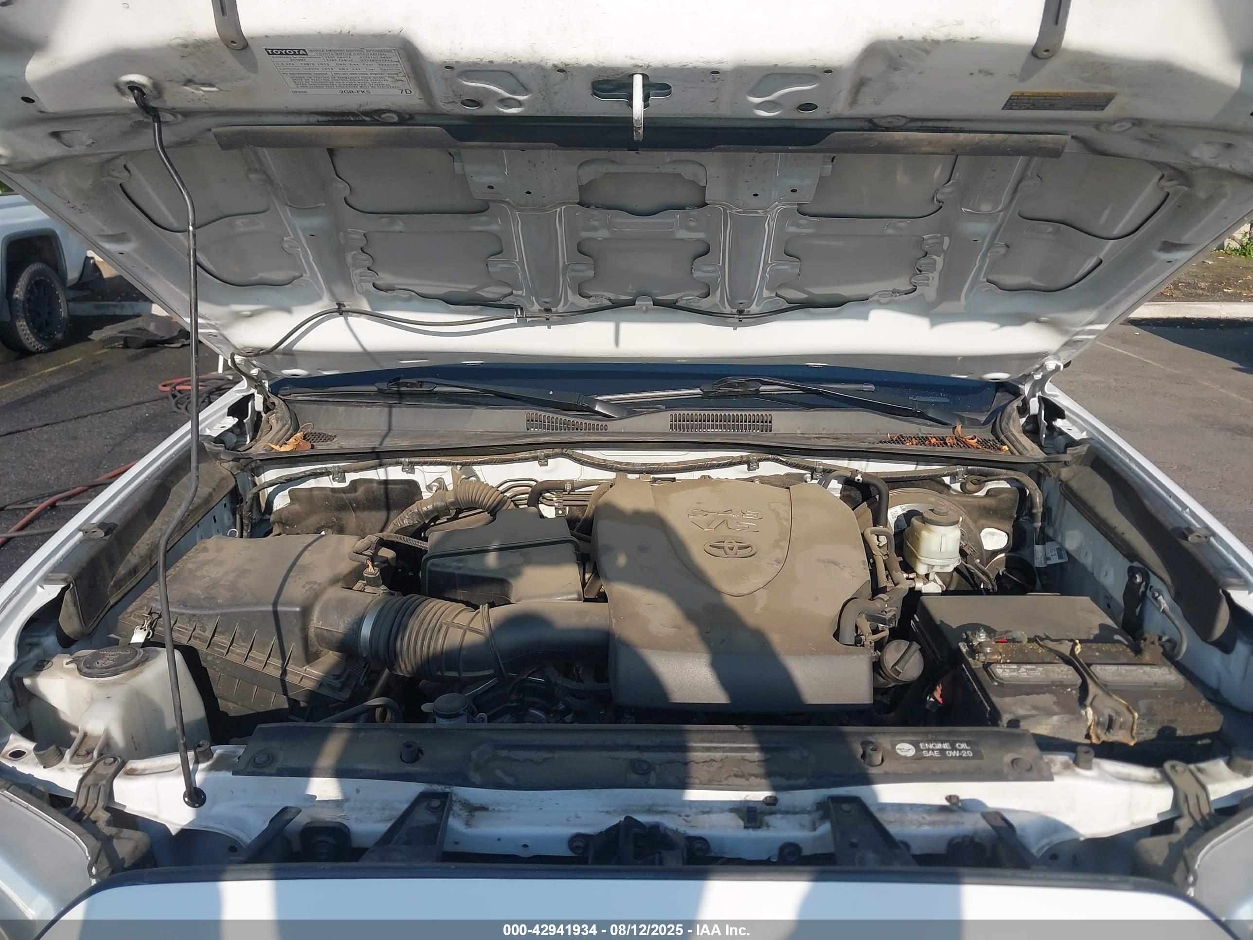 TOYOTA TACOMA image 10