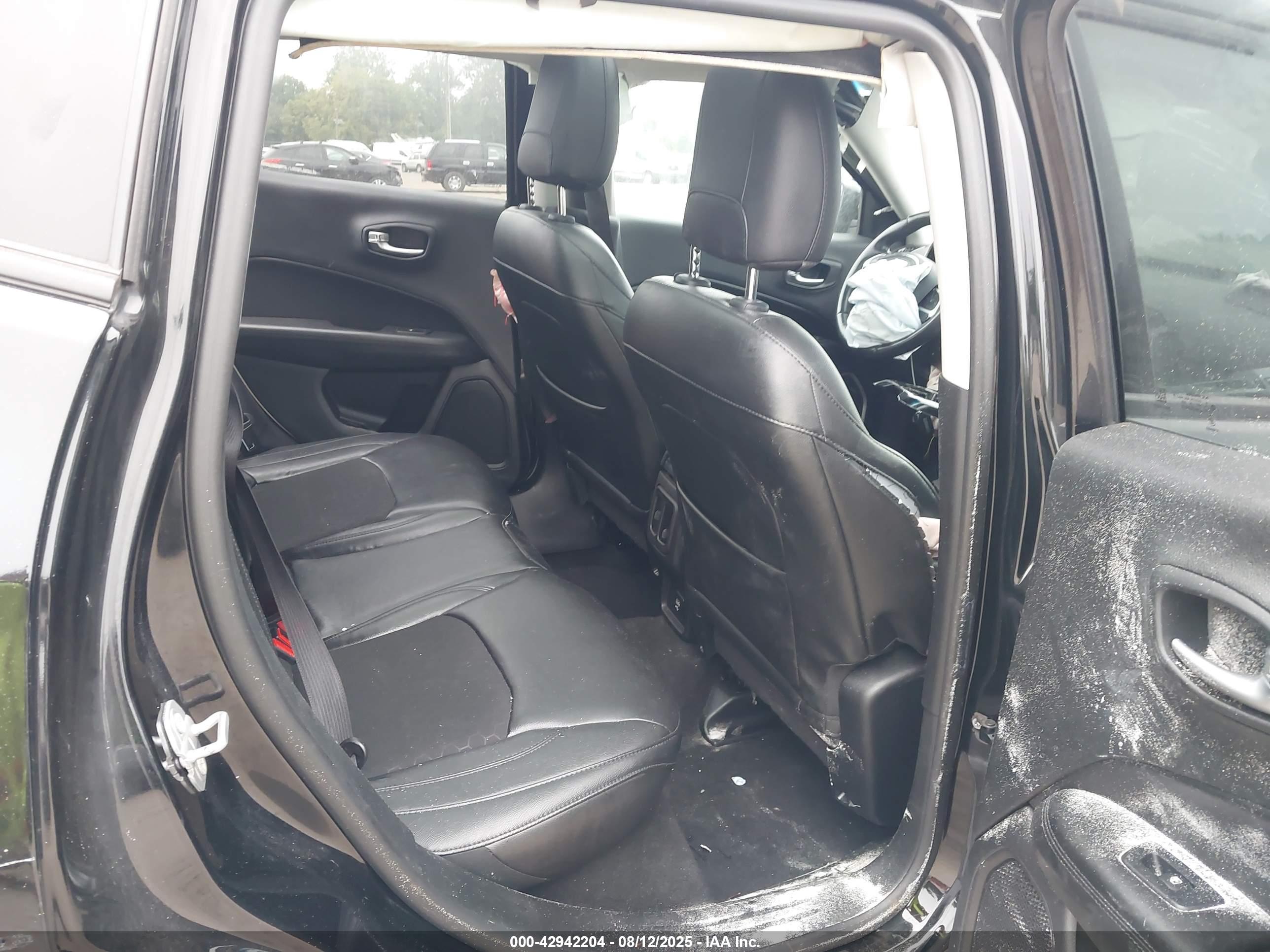 JEEP COMPASS image 8