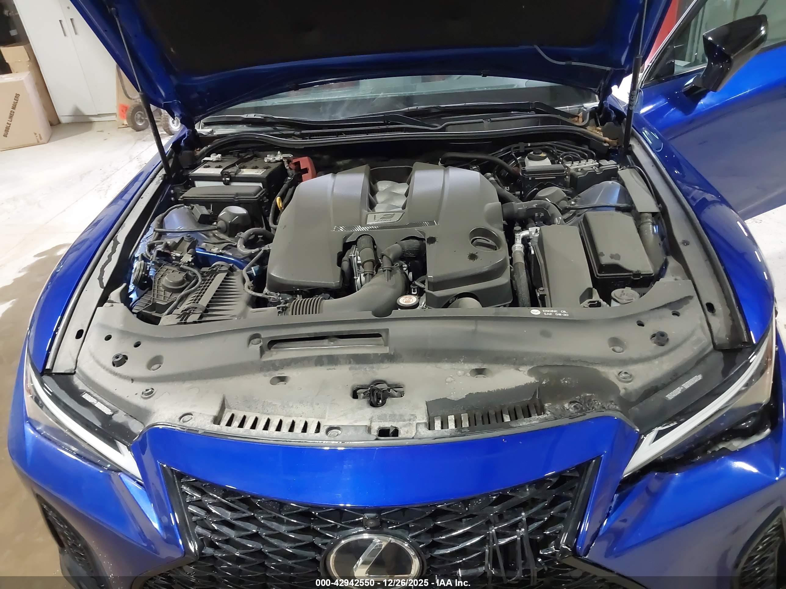 LEXUS IS image 10