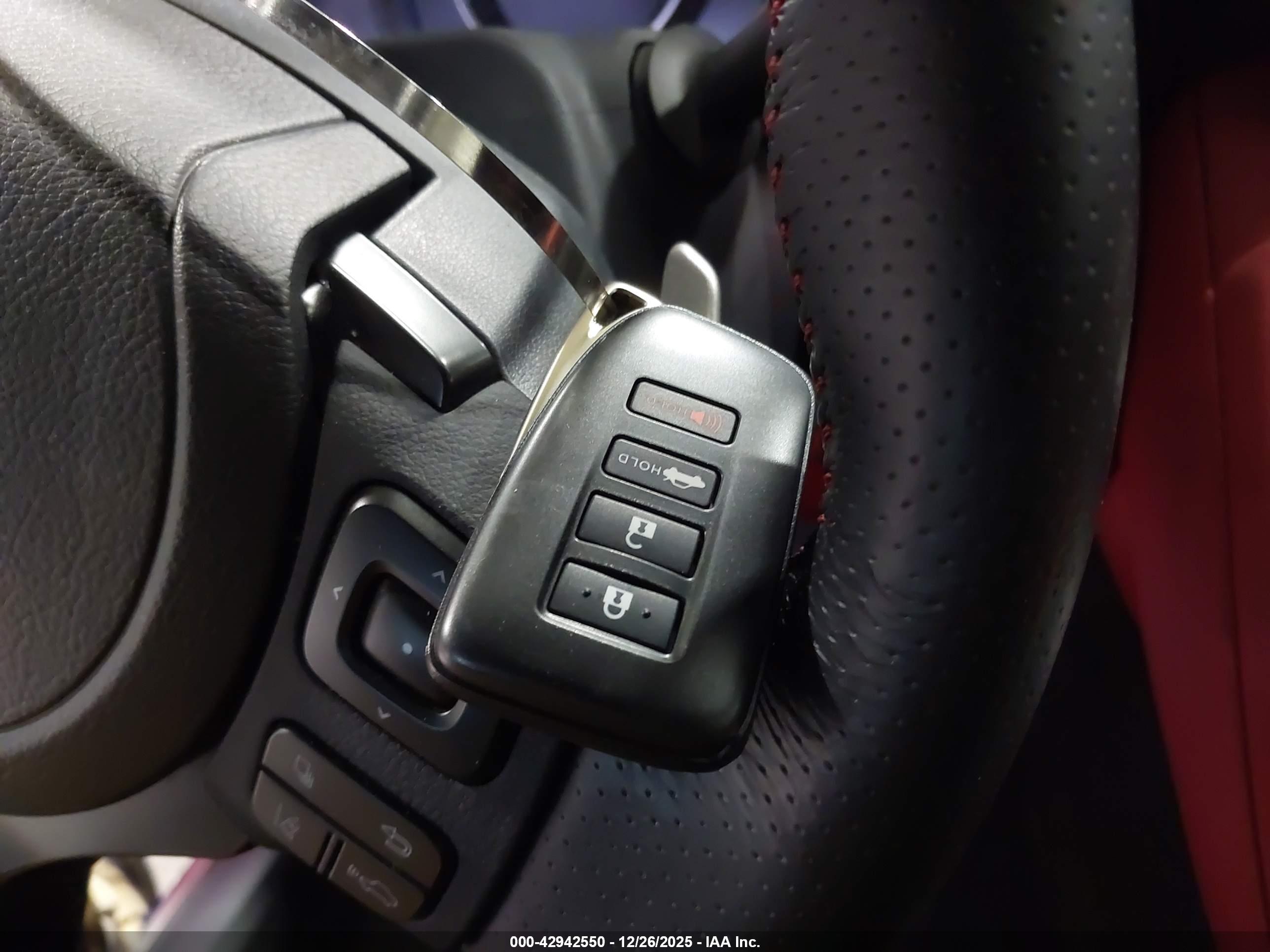 LEXUS IS image 11