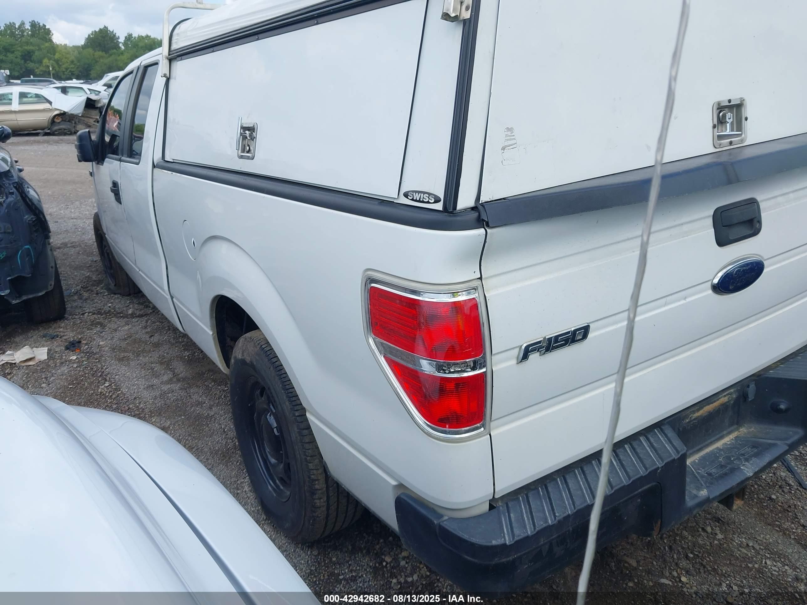 FORD F-150 image 3