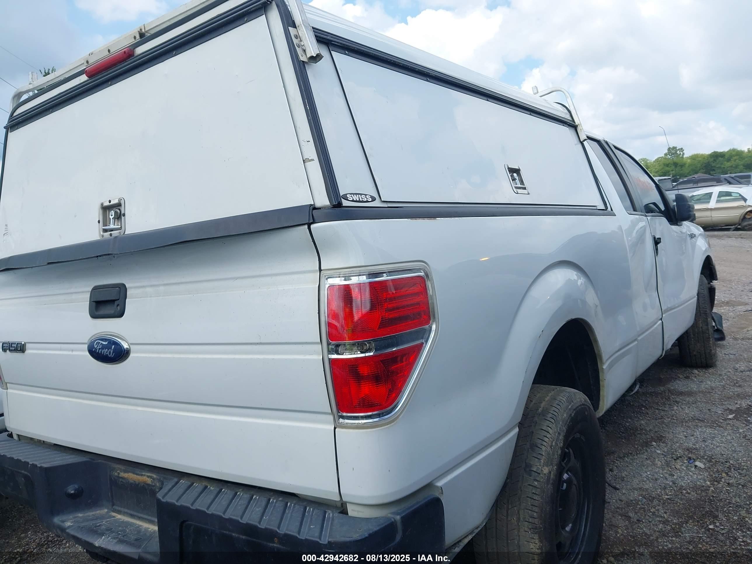 FORD F-150 image 4