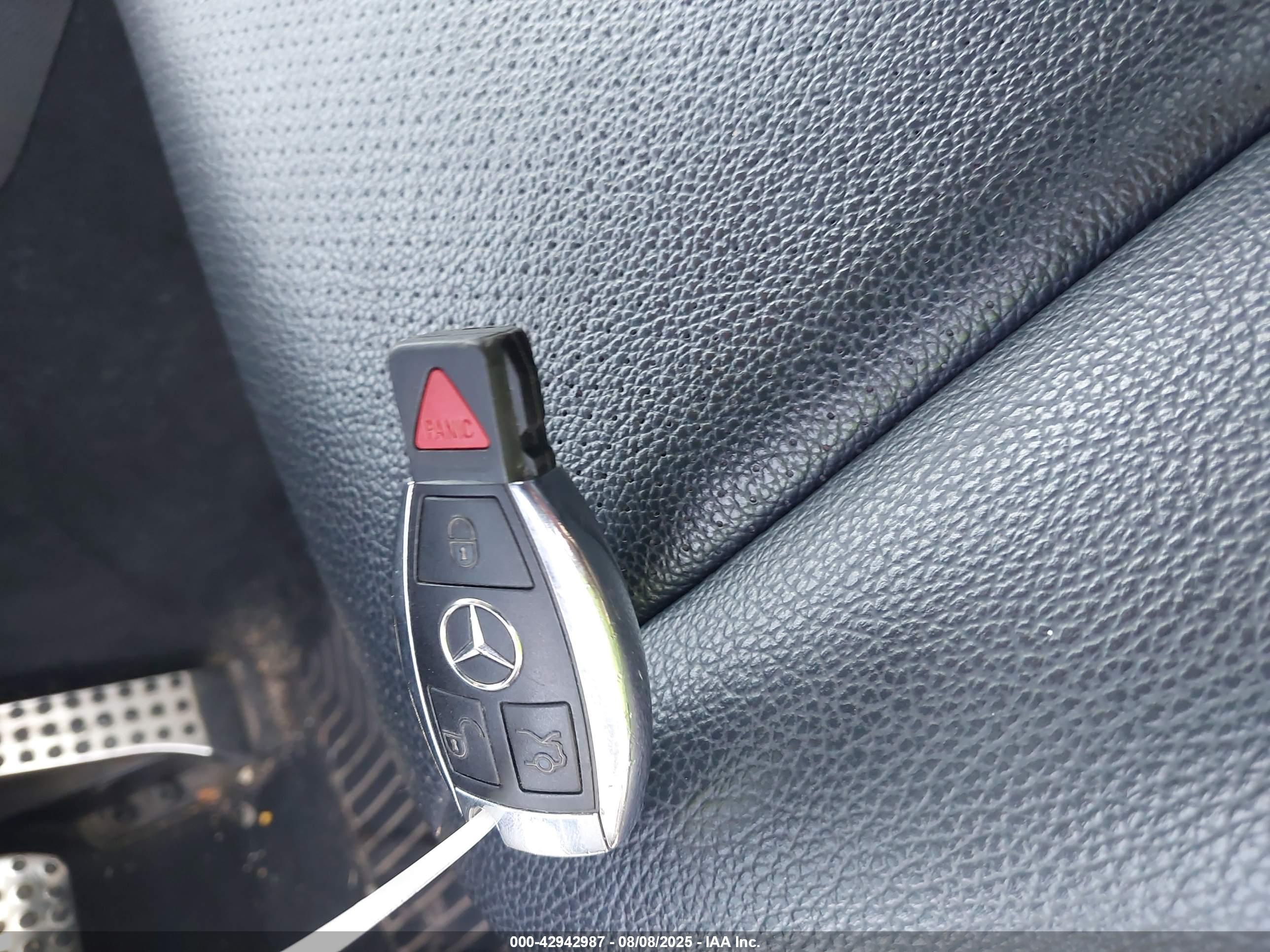 MERCEDES-BENZ C image 11