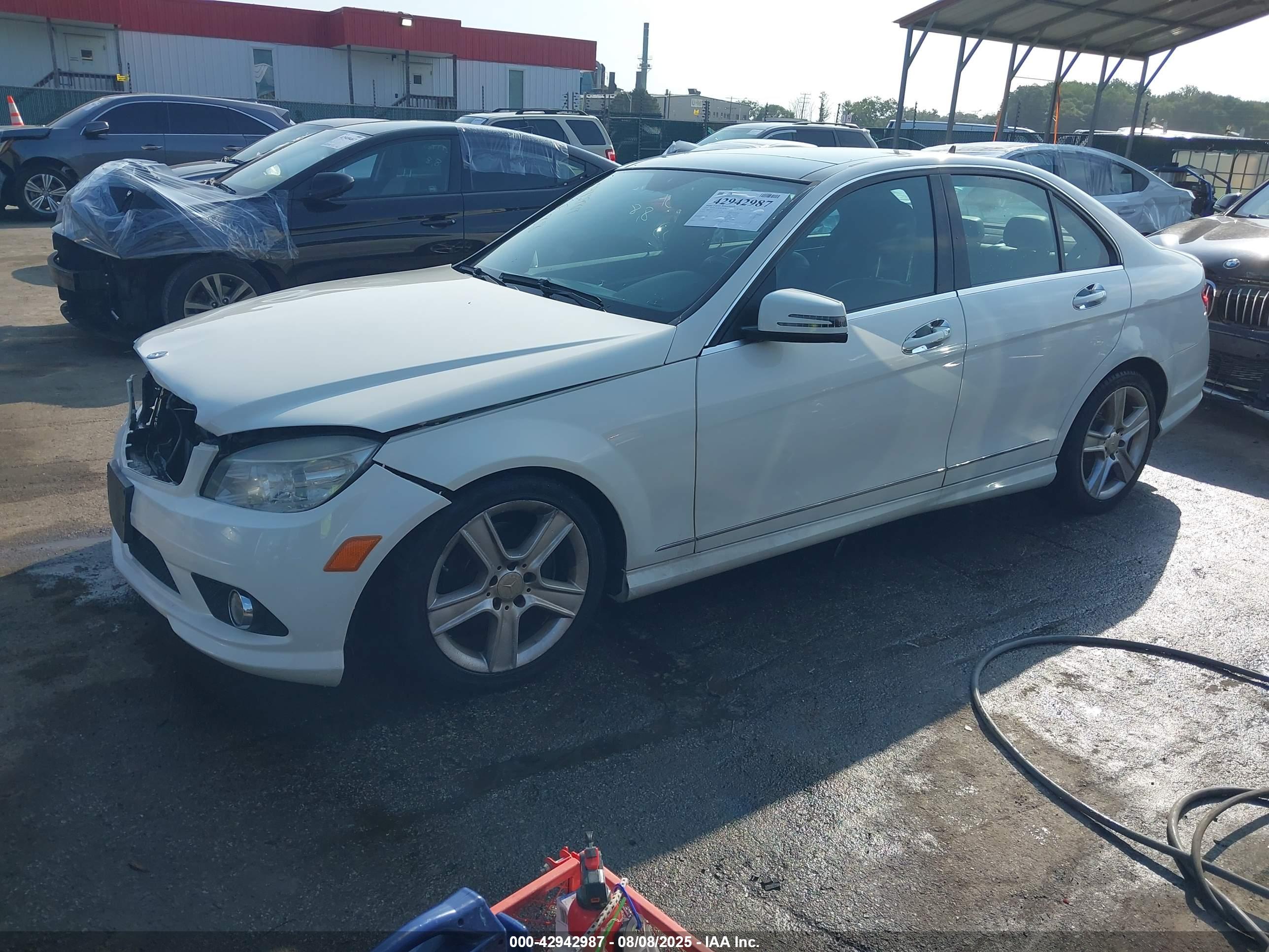 MERCEDES-BENZ C image 2