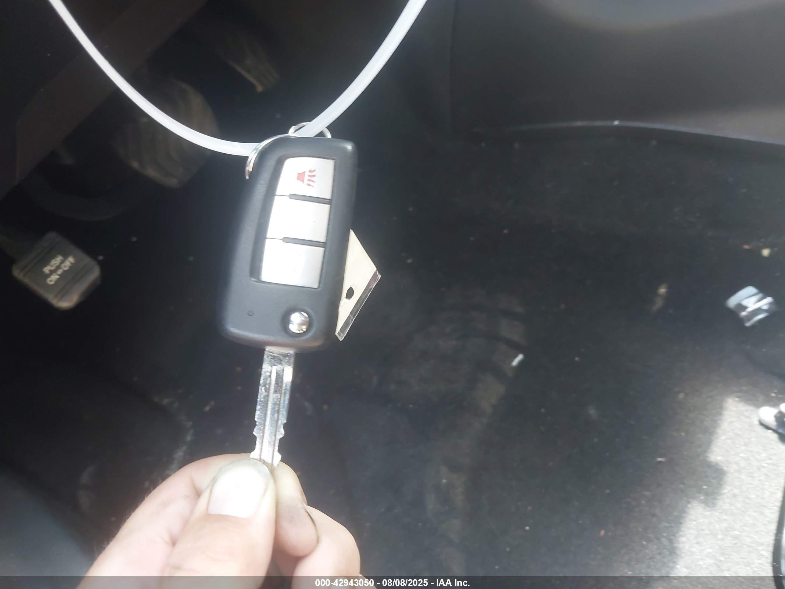 NISSAN ROGUE image 11