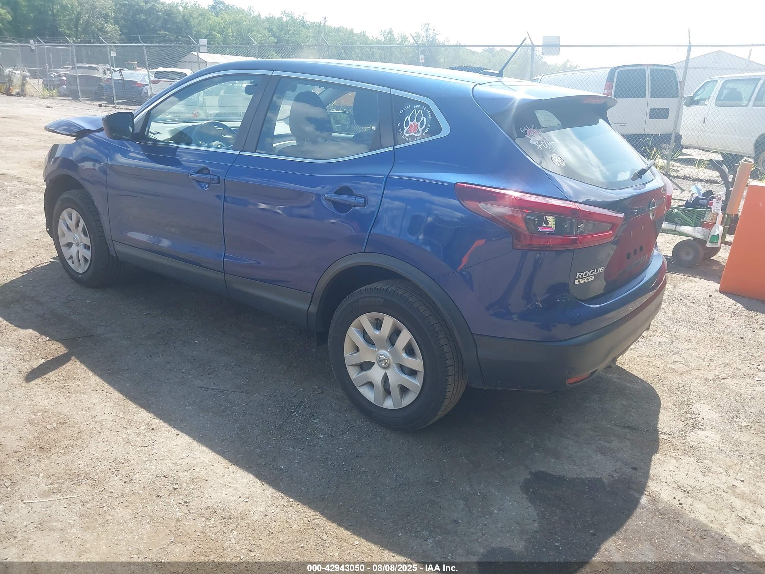 NISSAN ROGUE image 3